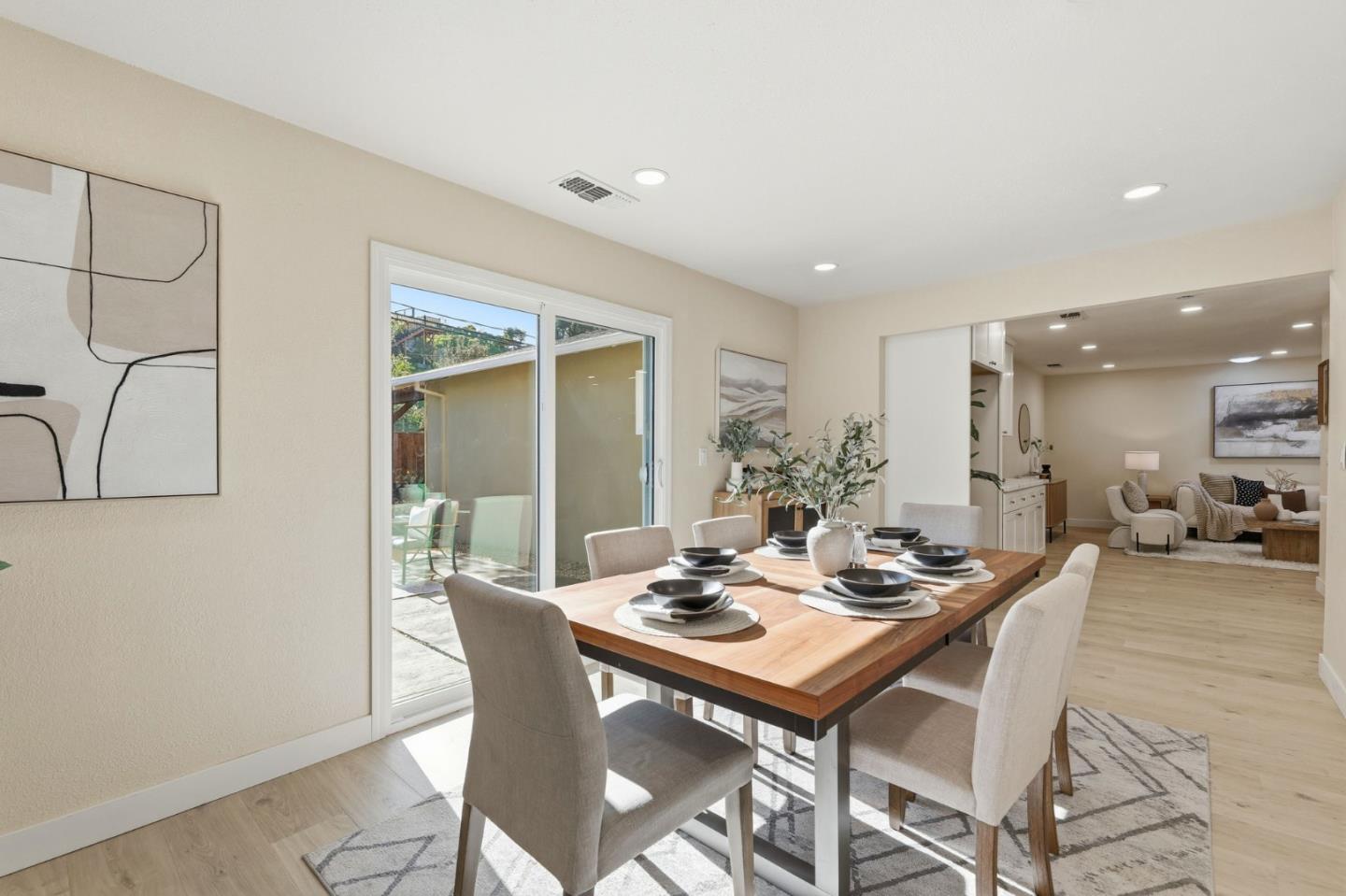 Detail Gallery Image 11 of 23 For 570 Continental Dr, San Jose,  CA 95111 - 3 Beds | 2 Baths