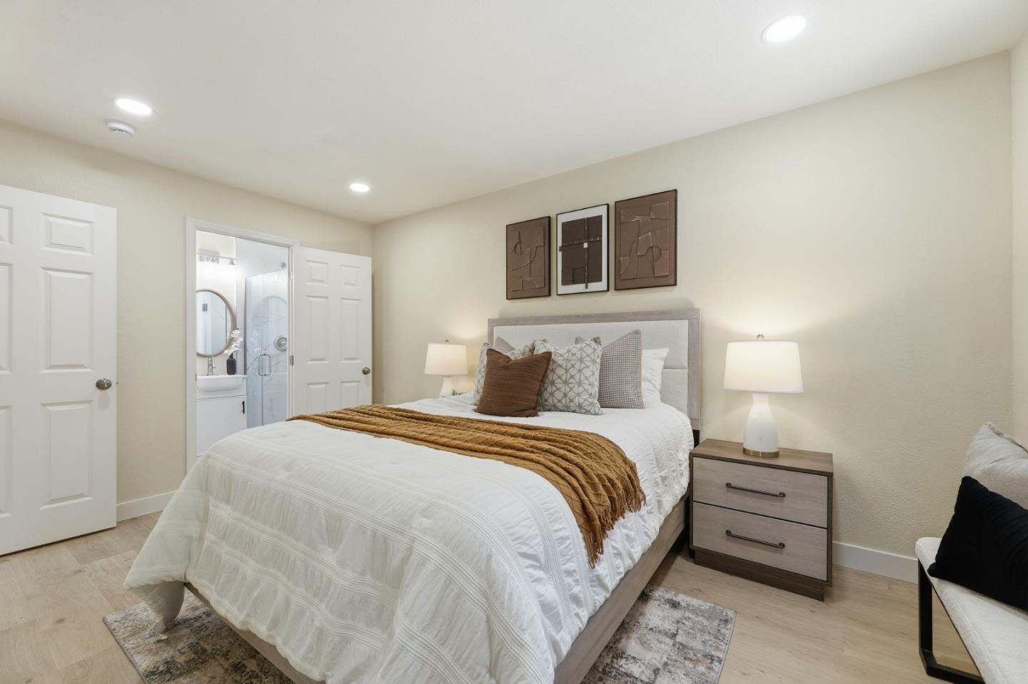 Detail Gallery Image 14 of 23 For 570 Continental Dr, San Jose,  CA 95111 - 3 Beds | 2 Baths