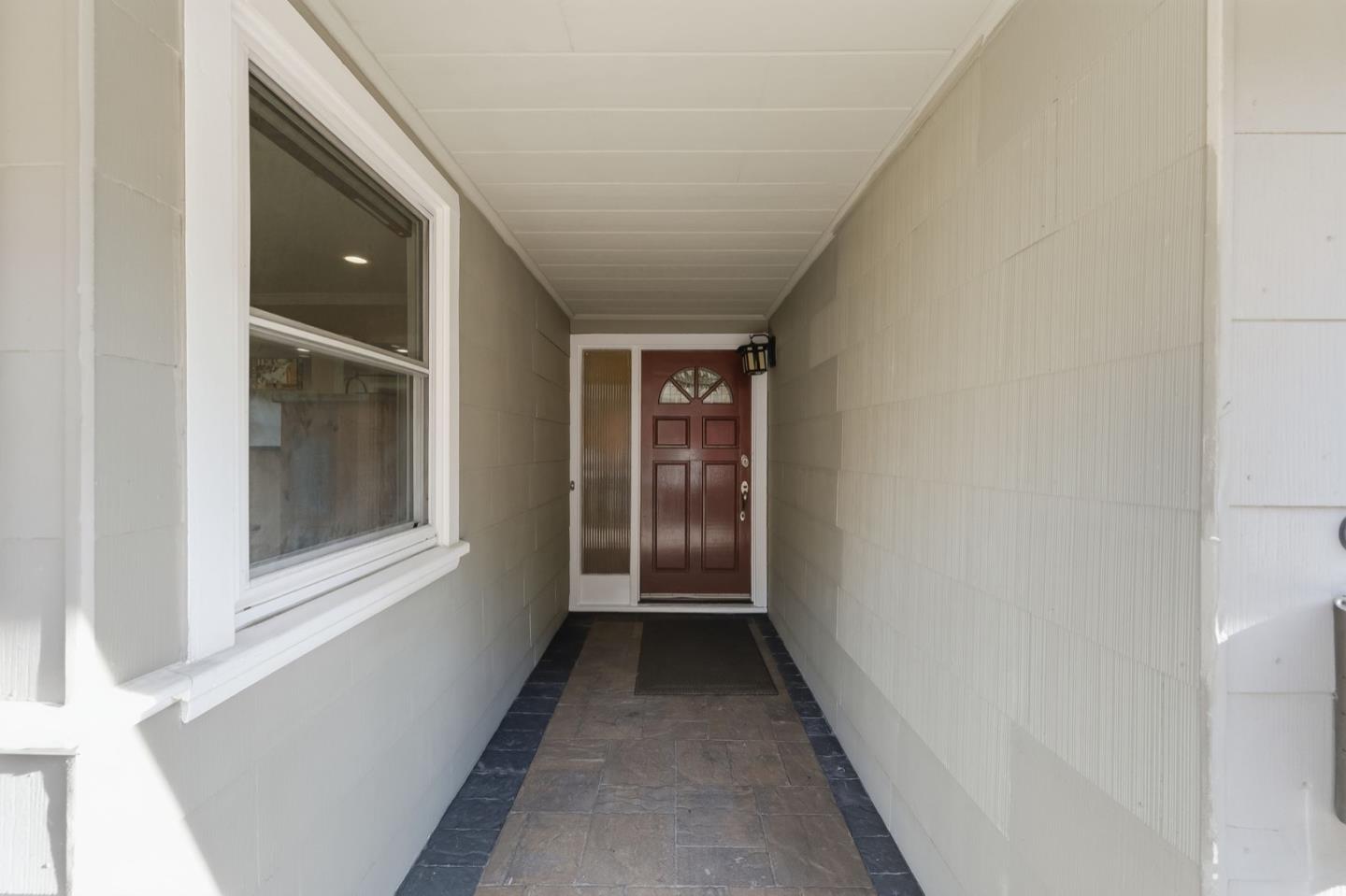 Detail Gallery Image 7 of 36 For 976 2nd Ave, Redwood City,  CA 94063 - 4 Beds | 2 Baths