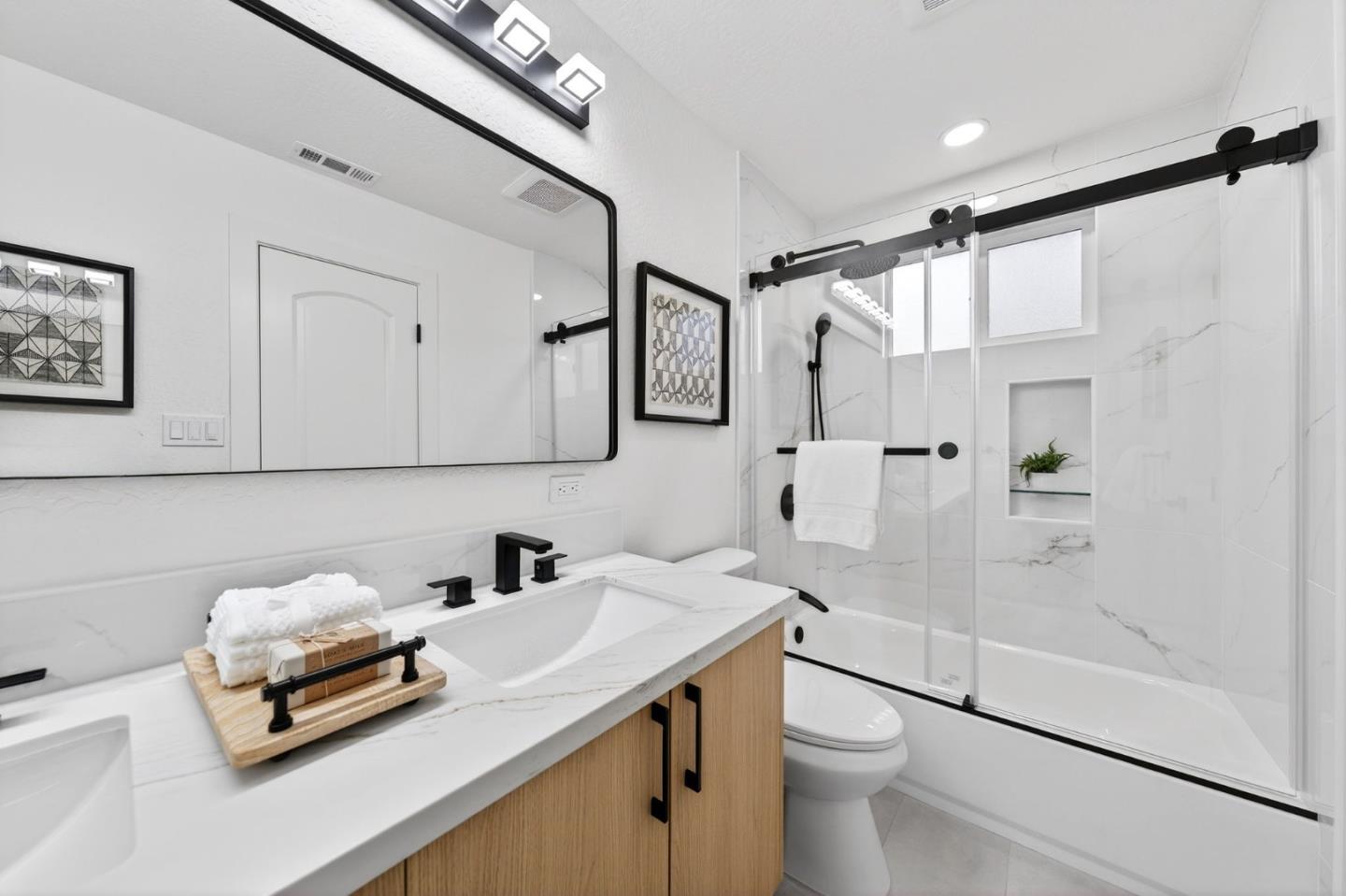 Detail Gallery Image 14 of 30 For 642 Salberg Ave, Santa Clara,  CA 95051 - 3 Beds | 2 Baths