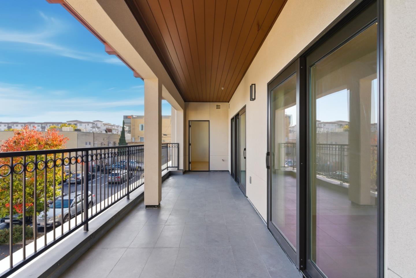 Detail Gallery Image 39 of 54 For 560 El Camino Real #207,  San Carlos,  CA 94070 - 2 Beds | 2/1 Baths
