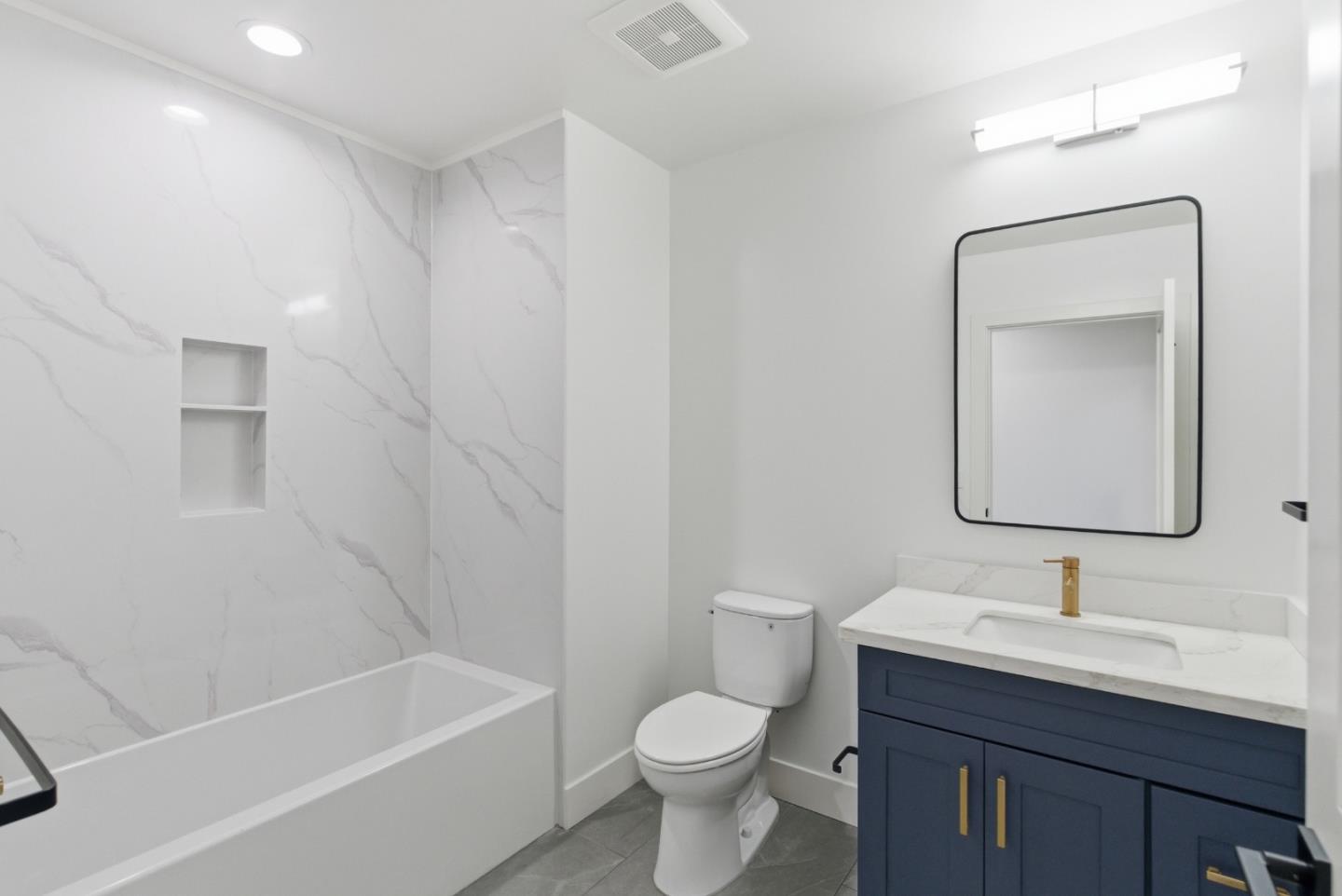 Detail Gallery Image 40 of 54 For 560 El Camino Real #207,  San Carlos,  CA 94070 - 2 Beds | 2/1 Baths