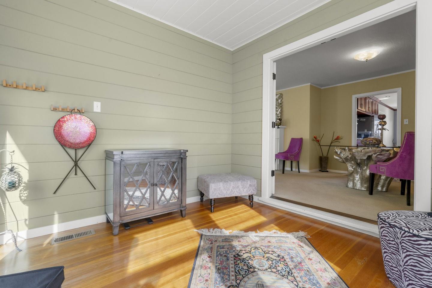 Detail Gallery Image 32 of 51 For 80 Hilltop Dr, San Carlos,  CA 94070 - 2 Beds | 1 Baths