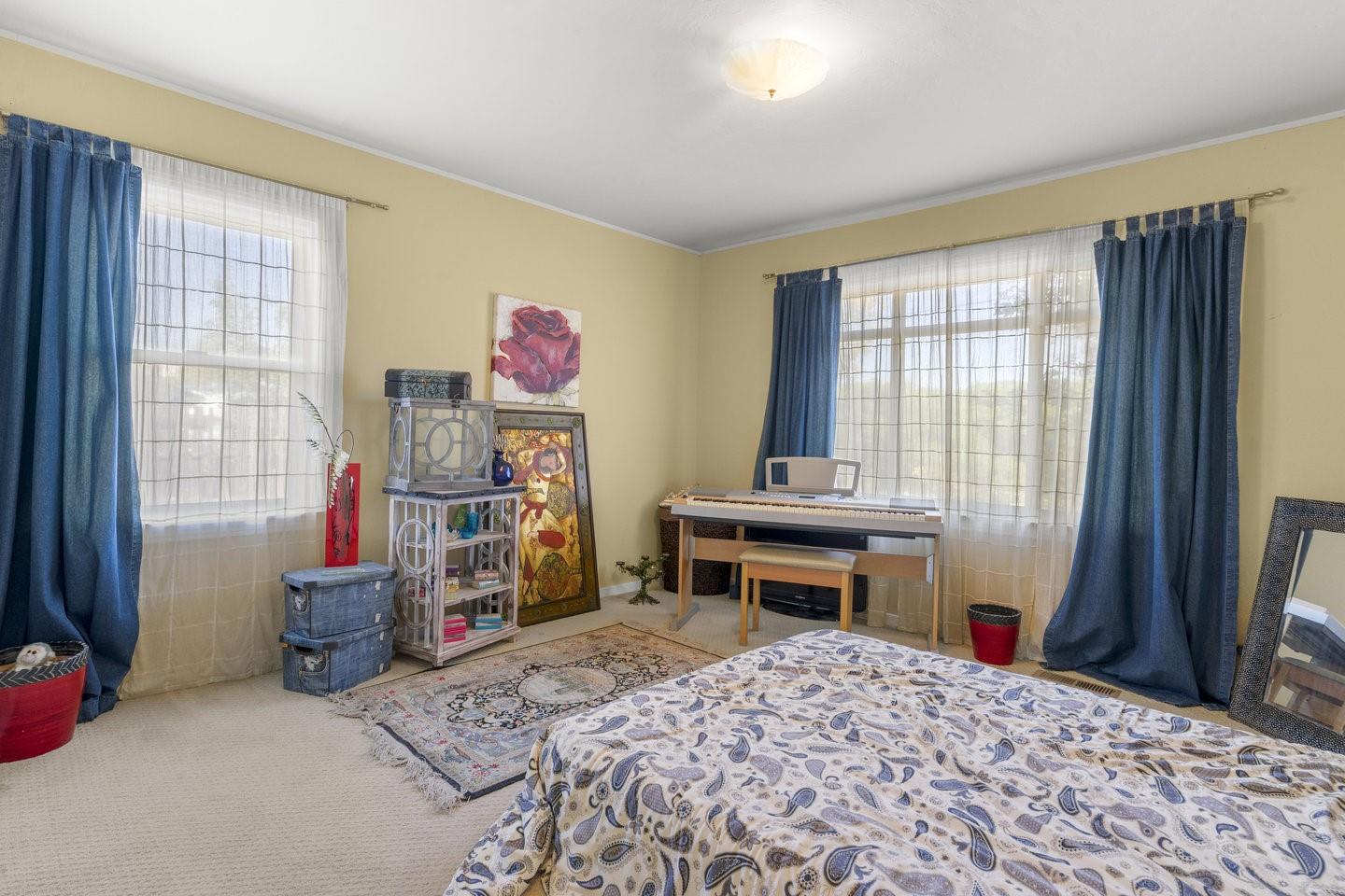 Detail Gallery Image 34 of 51 For 80 Hilltop Dr, San Carlos,  CA 94070 - 2 Beds | 1 Baths