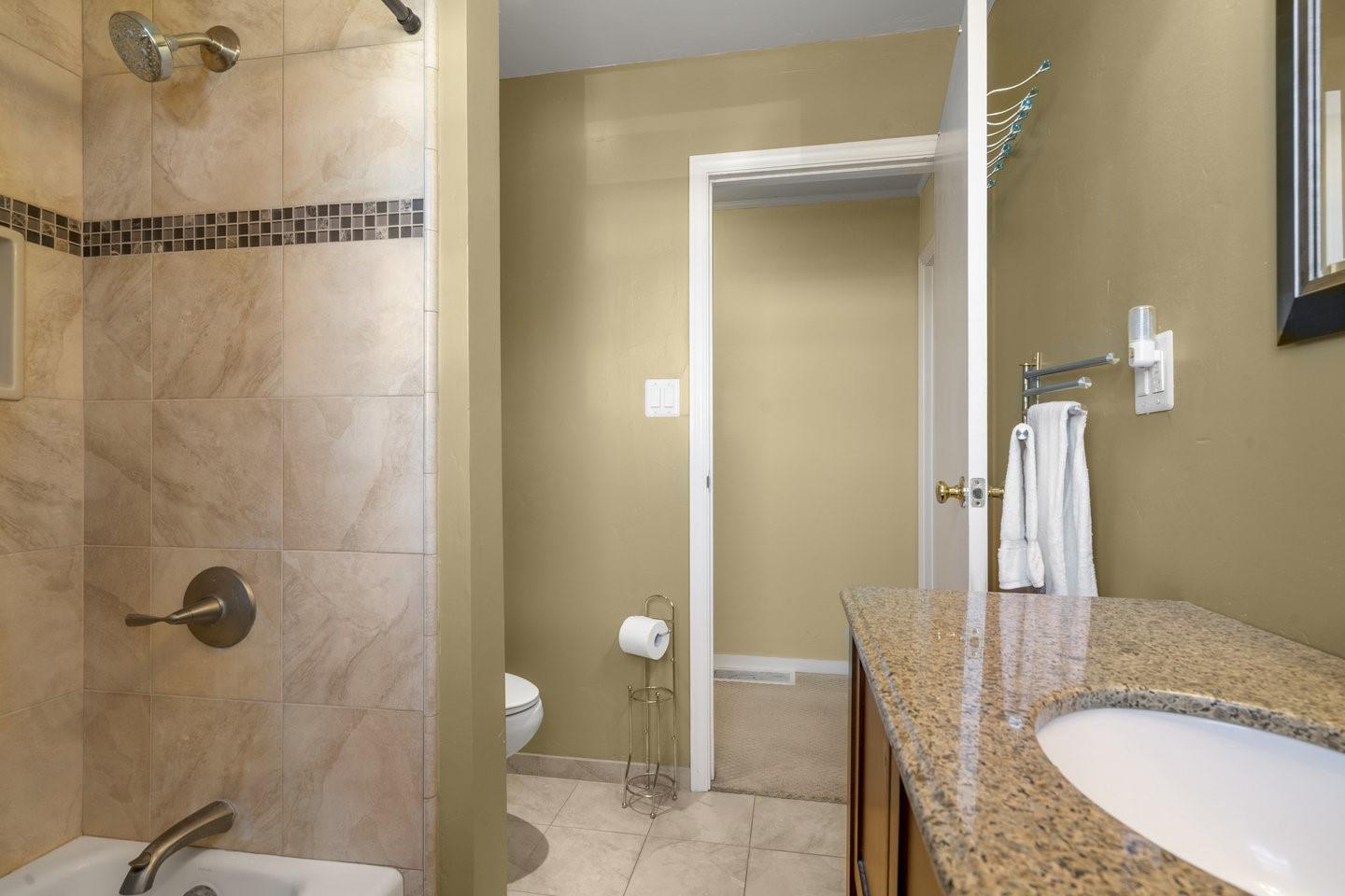 Detail Gallery Image 38 of 51 For 80 Hilltop Dr, San Carlos,  CA 94070 - 2 Beds | 1 Baths