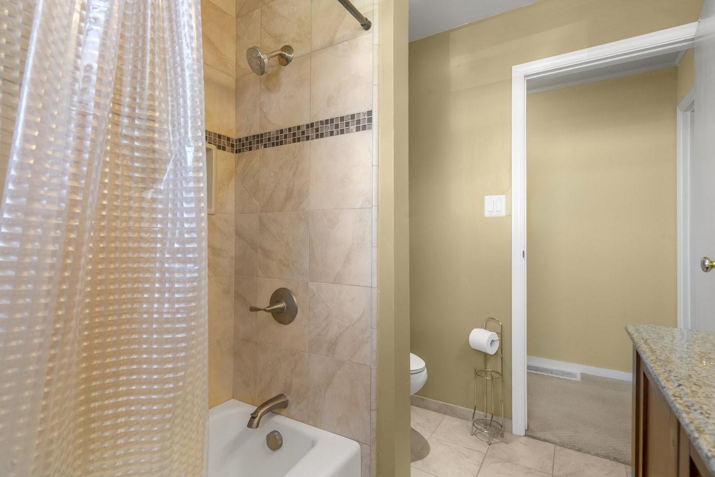 Detail Gallery Image 39 of 51 For 80 Hilltop Dr, San Carlos,  CA 94070 - 2 Beds | 1 Baths