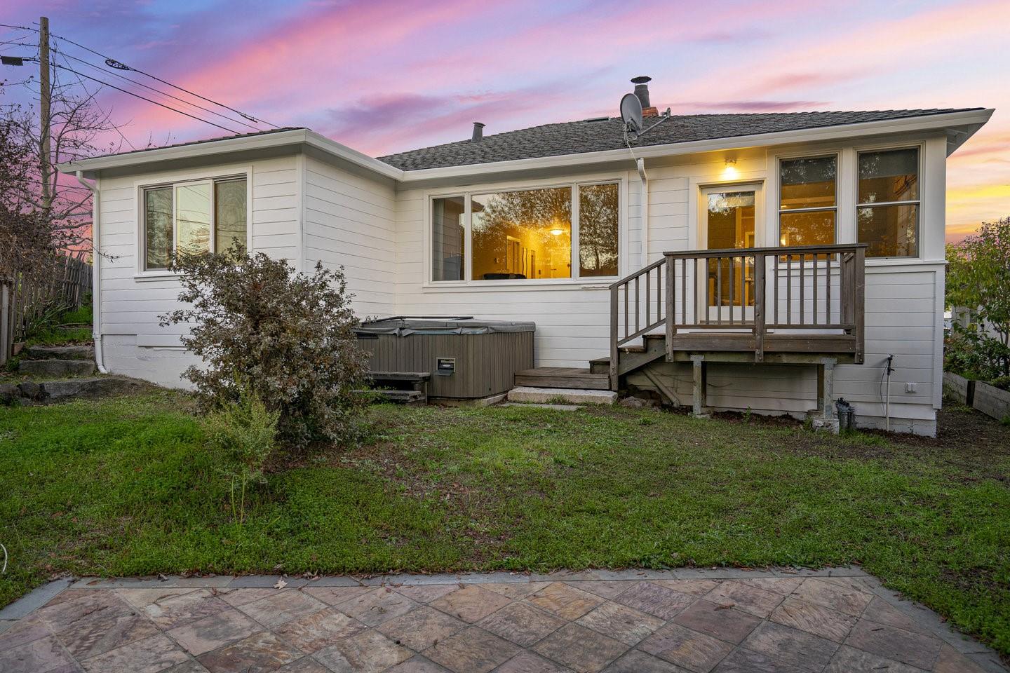 Detail Gallery Image 44 of 51 For 80 Hilltop Dr, San Carlos,  CA 94070 - 2 Beds | 1 Baths