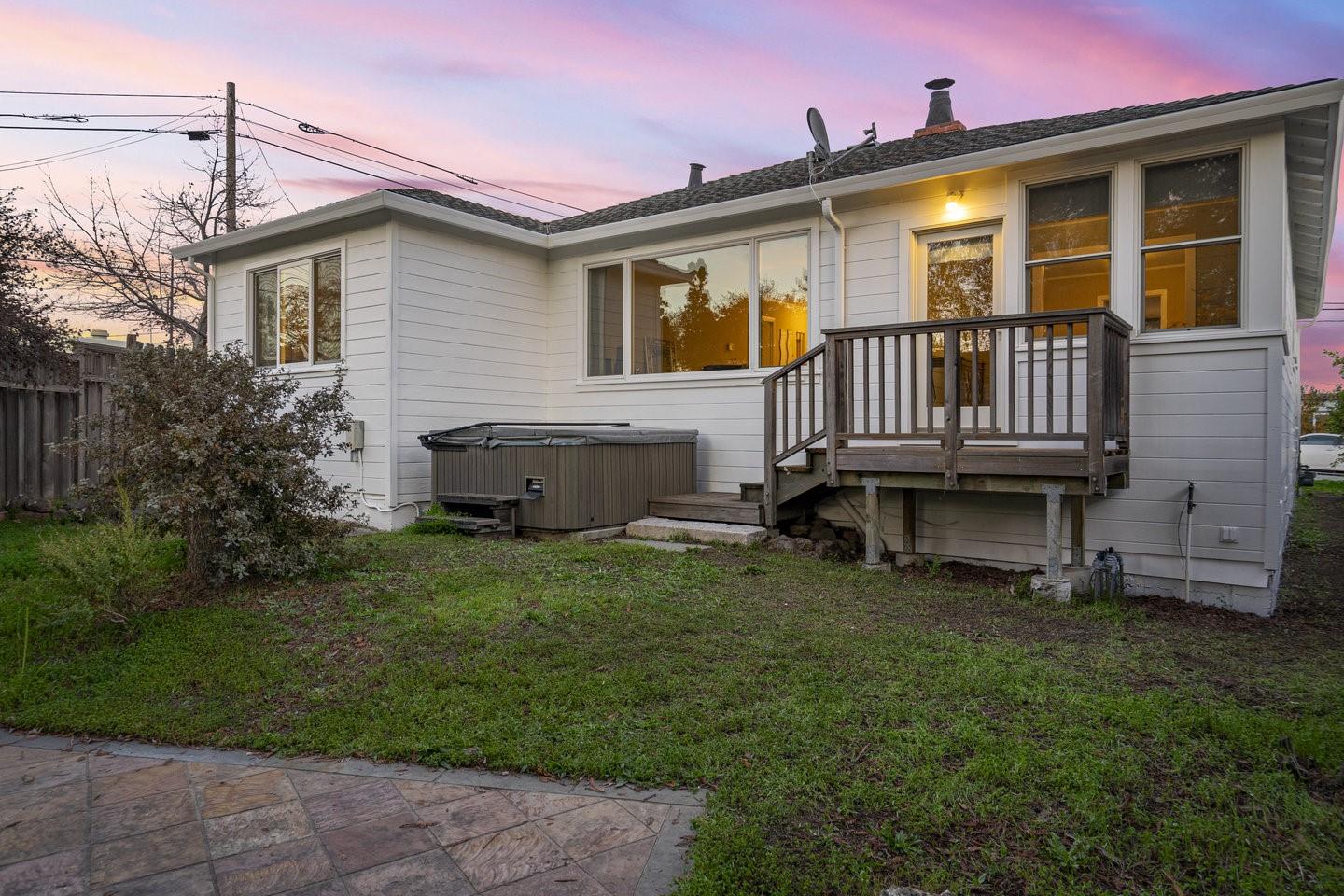 Detail Gallery Image 45 of 51 For 80 Hilltop Dr, San Carlos,  CA 94070 - 2 Beds | 1 Baths