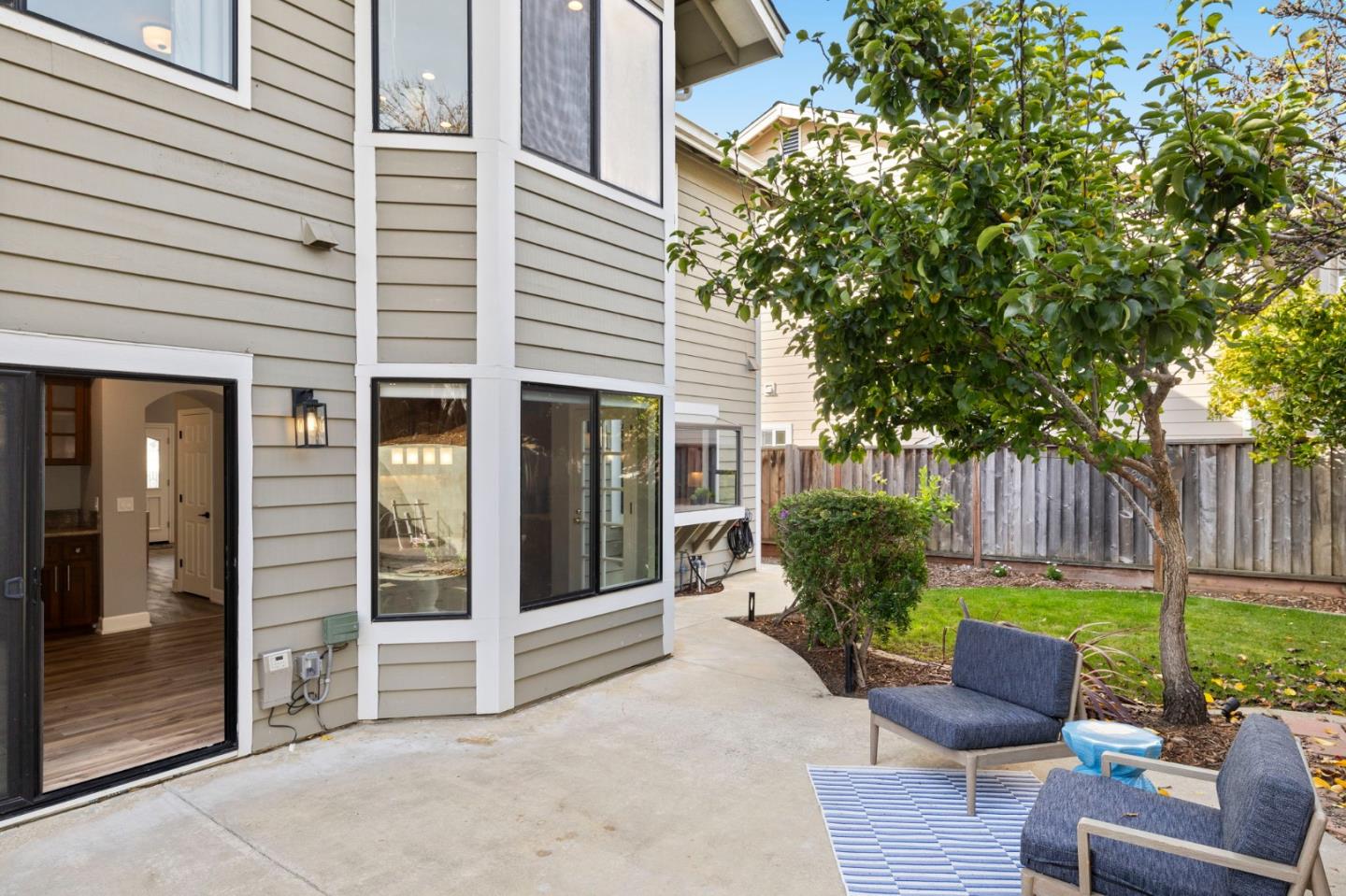 Detail Gallery Image 27 of 107 For 229 Marvilla Cir, Pacifica,  CA 94044 - 4 Beds | 3 Baths