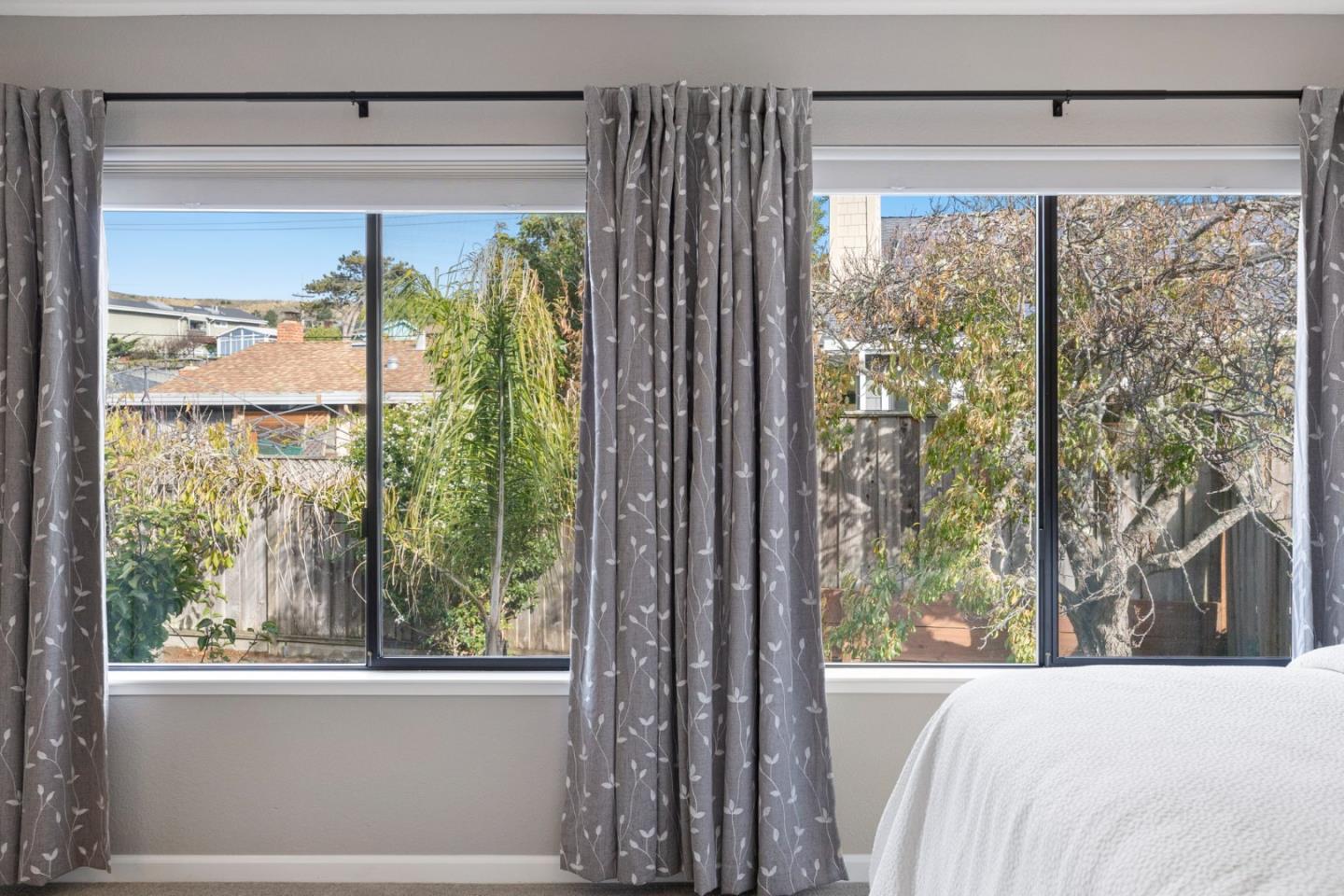 Detail Gallery Image 41 of 107 For 229 Marvilla Cir, Pacifica,  CA 94044 - 4 Beds | 3 Baths