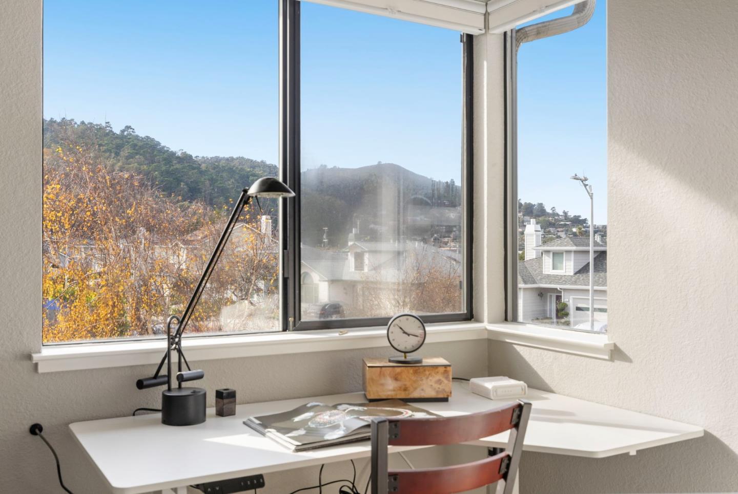 Detail Gallery Image 50 of 107 For 229 Marvilla Cir, Pacifica,  CA 94044 - 4 Beds | 3 Baths