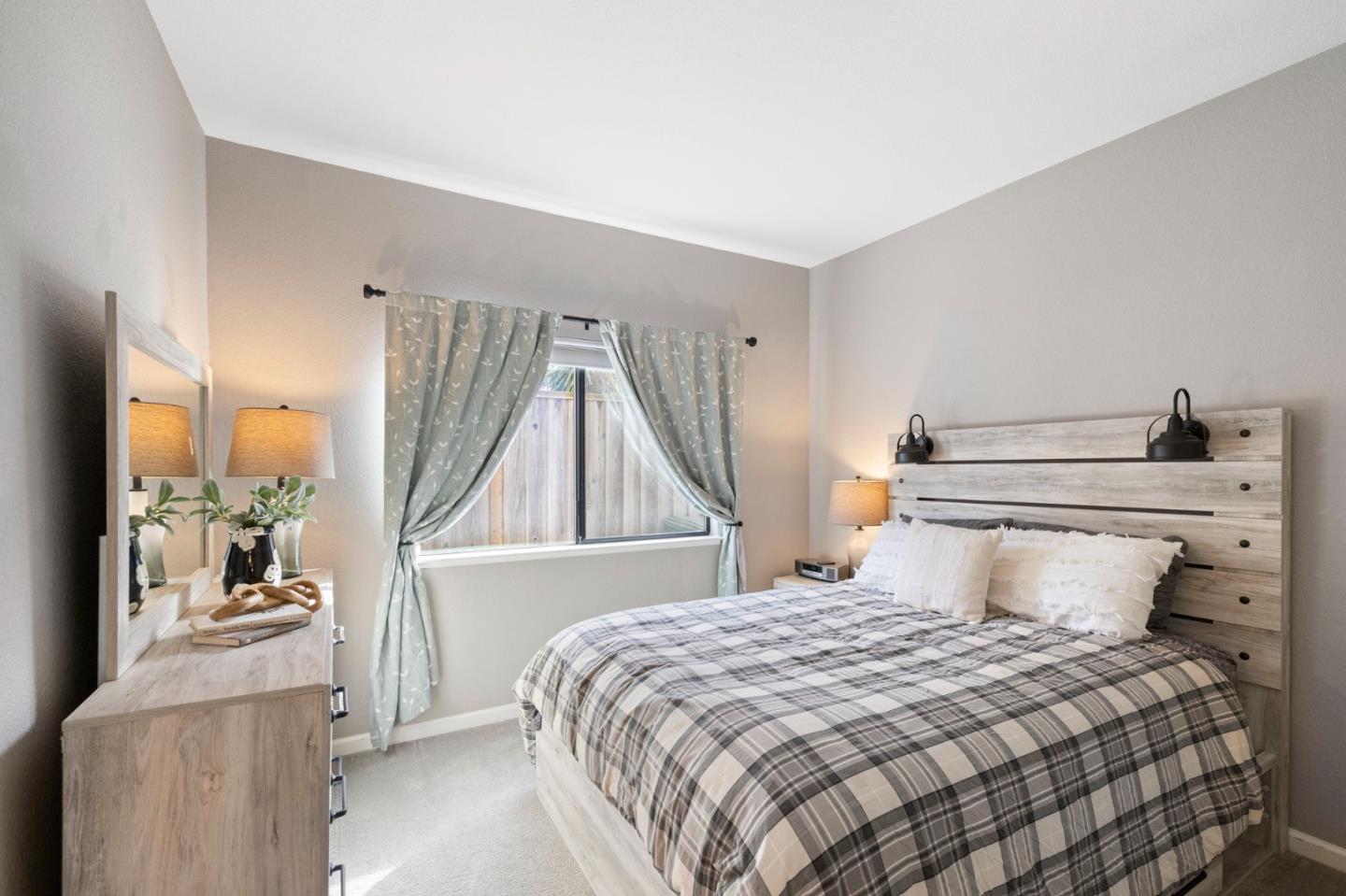 Detail Gallery Image 59 of 107 For 229 Marvilla Cir, Pacifica,  CA 94044 - 4 Beds | 3 Baths