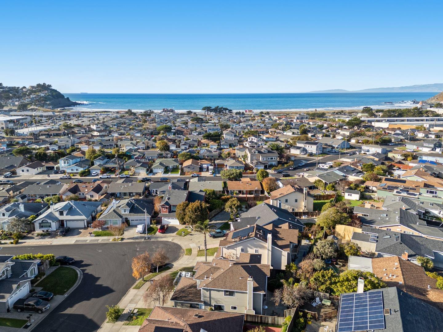 Detail Gallery Image 69 of 107 For 229 Marvilla Cir, Pacifica,  CA 94044 - 4 Beds | 3 Baths