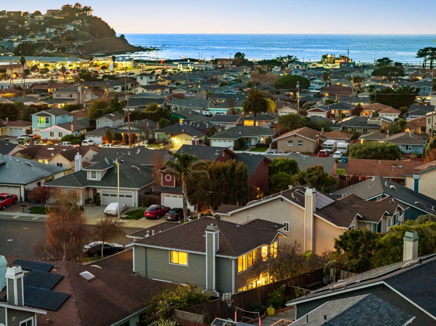 Detail Gallery Image 84 of 107 For 229 Marvilla Cir, Pacifica,  CA 94044 - 4 Beds | 3 Baths