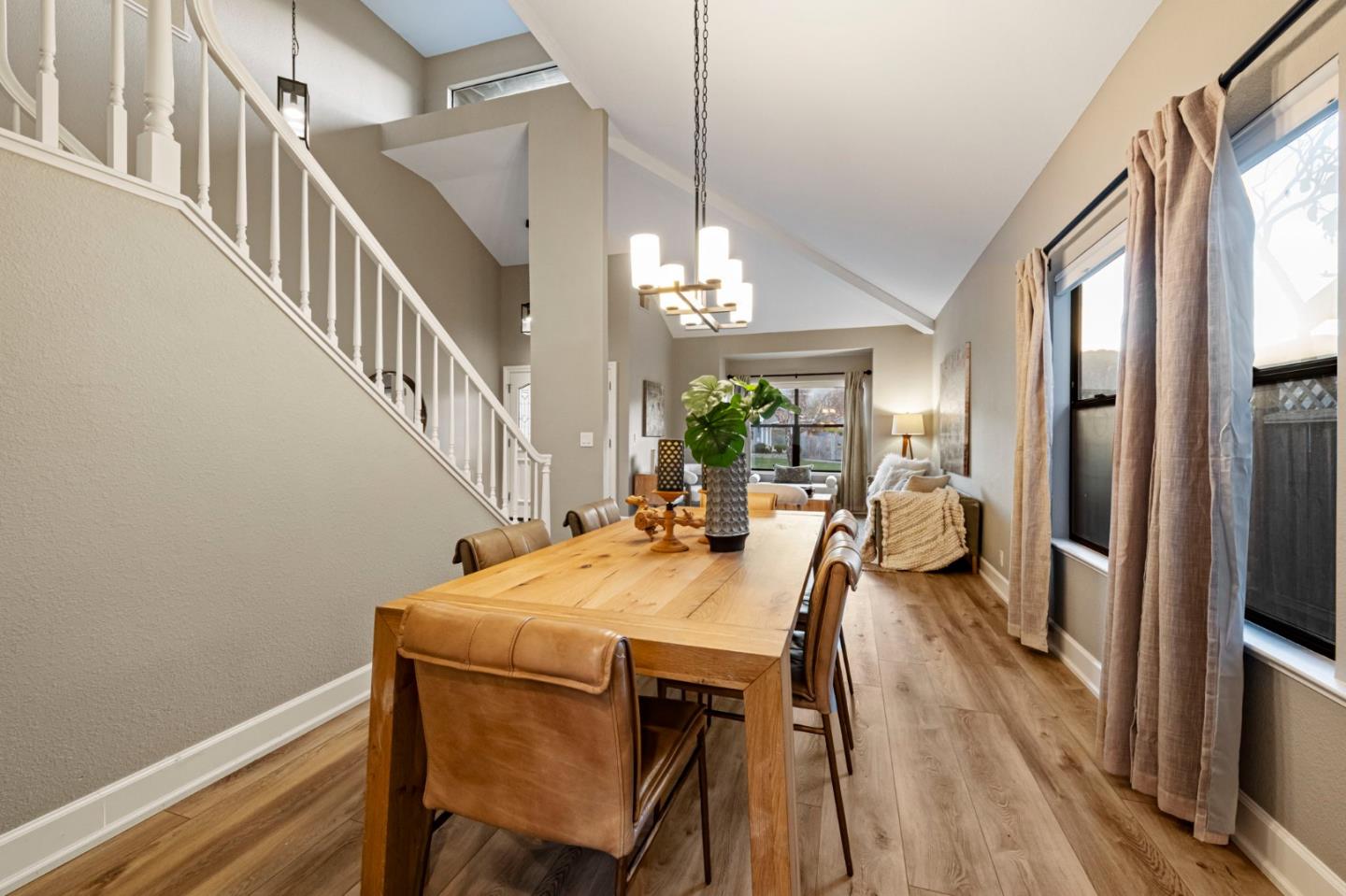 Detail Gallery Image 94 of 107 For 229 Marvilla Cir, Pacifica,  CA 94044 - 4 Beds | 3 Baths