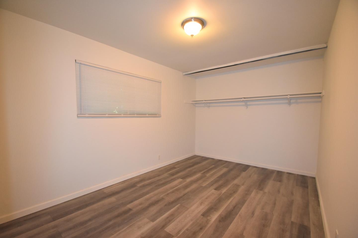 Detail Gallery Image 5 of 10 For 488 S Sunset Ave, San Jose,  CA 95116 - 3 Beds | 2 Baths