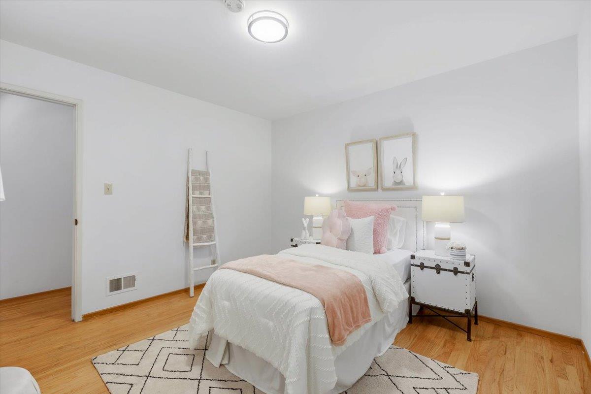 Detail Gallery Image 20 of 56 For 13910 Ravenwood Dr, Saratoga,  CA 95070 - 3 Beds | 2 Baths