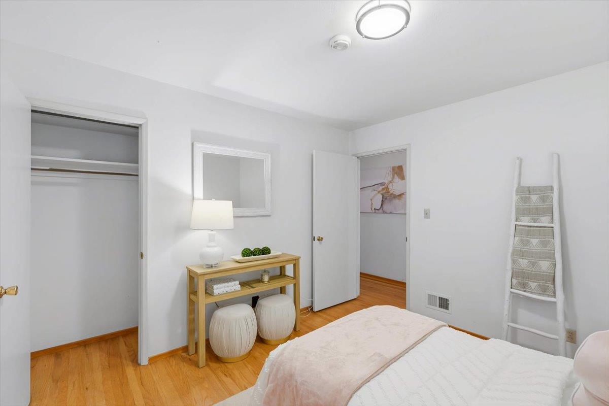 Detail Gallery Image 21 of 56 For 13910 Ravenwood Dr, Saratoga,  CA 95070 - 3 Beds | 2 Baths