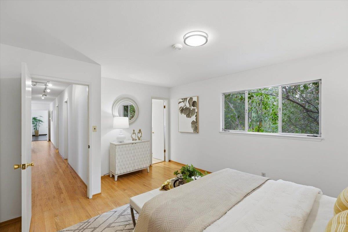 Detail Gallery Image 22 of 56 For 13910 Ravenwood Dr, Saratoga,  CA 95070 - 3 Beds | 2 Baths