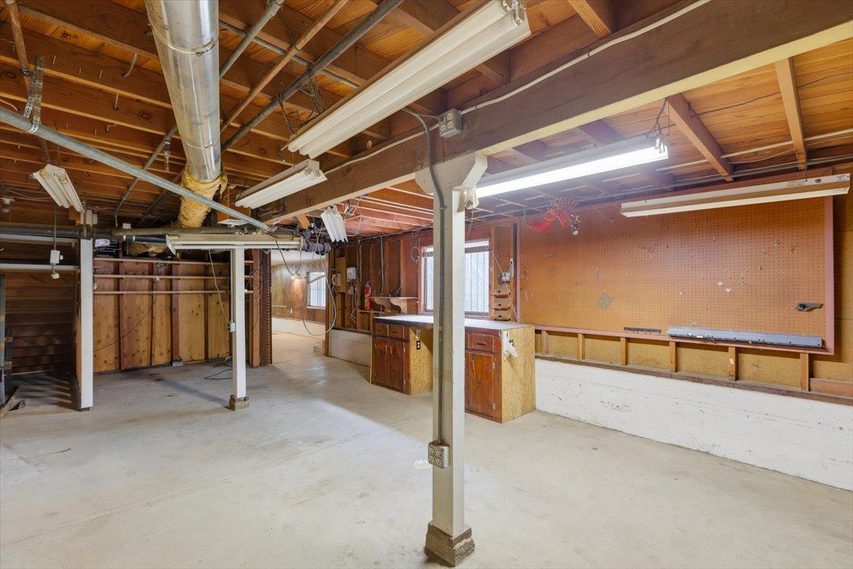 Detail Gallery Image 55 of 56 For 13910 Ravenwood Dr, Saratoga,  CA 95070 - 3 Beds | 2 Baths