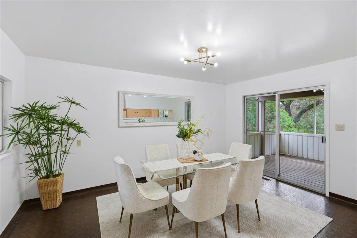 Detail Gallery Image 9 of 56 For 13910 Ravenwood Dr, Saratoga,  CA 95070 - 3 Beds | 2 Baths