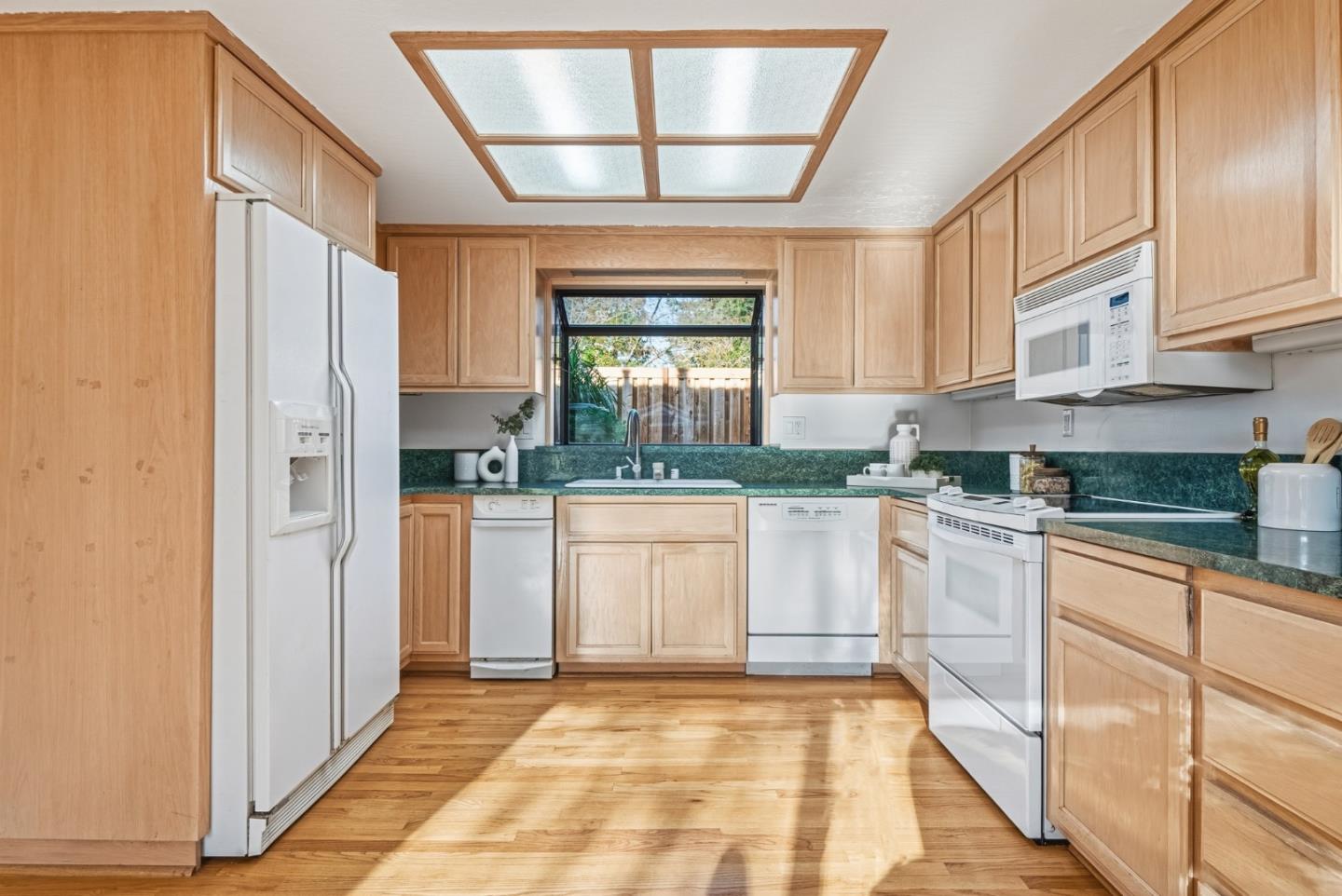 Detail Gallery Image 12 of 39 For 438 Sycamore Hill Dr, Danville,  CA 94526 - 3 Beds | 2/1 Baths