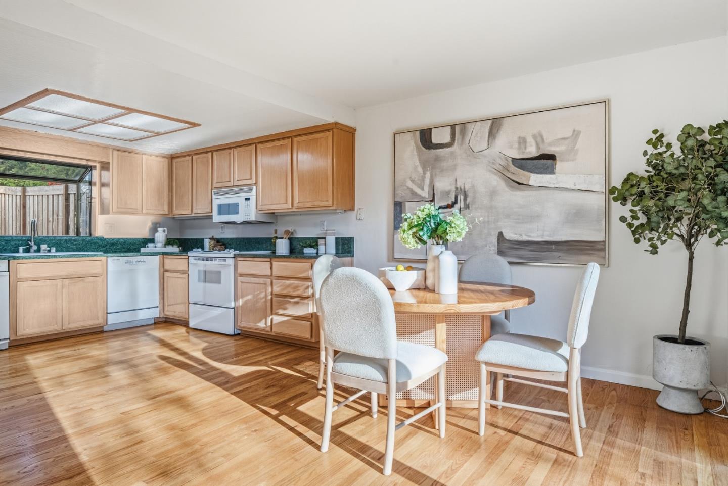 Detail Gallery Image 14 of 39 For 438 Sycamore Hill Dr, Danville,  CA 94526 - 3 Beds | 2/1 Baths