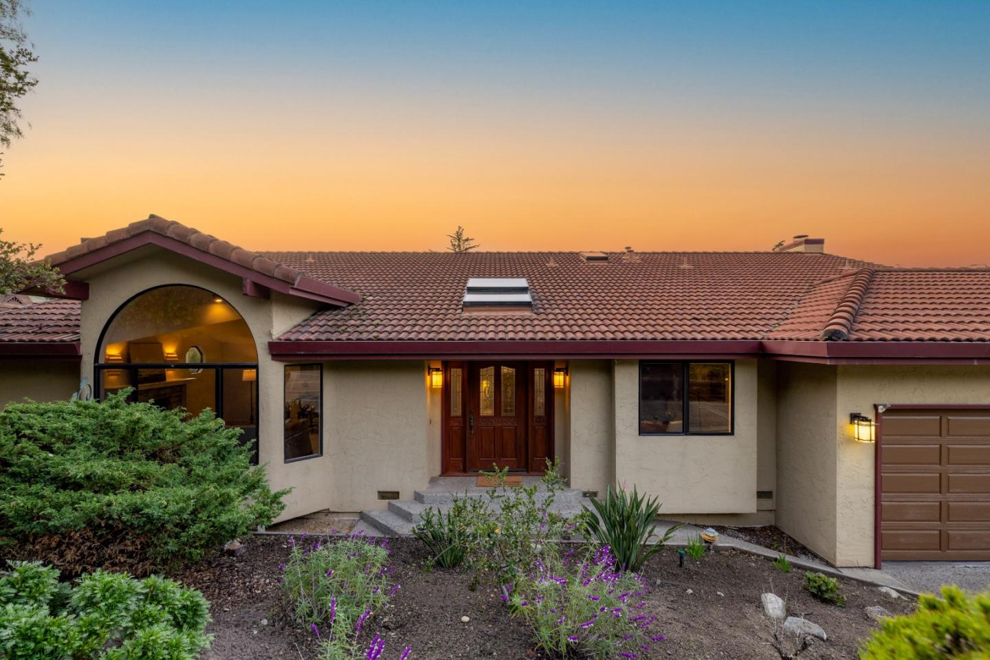 Detail Gallery Image 2 of 25 For 25460 Boots Rd, Monterey,  CA 93940 - 3 Beds | 2/1 Baths