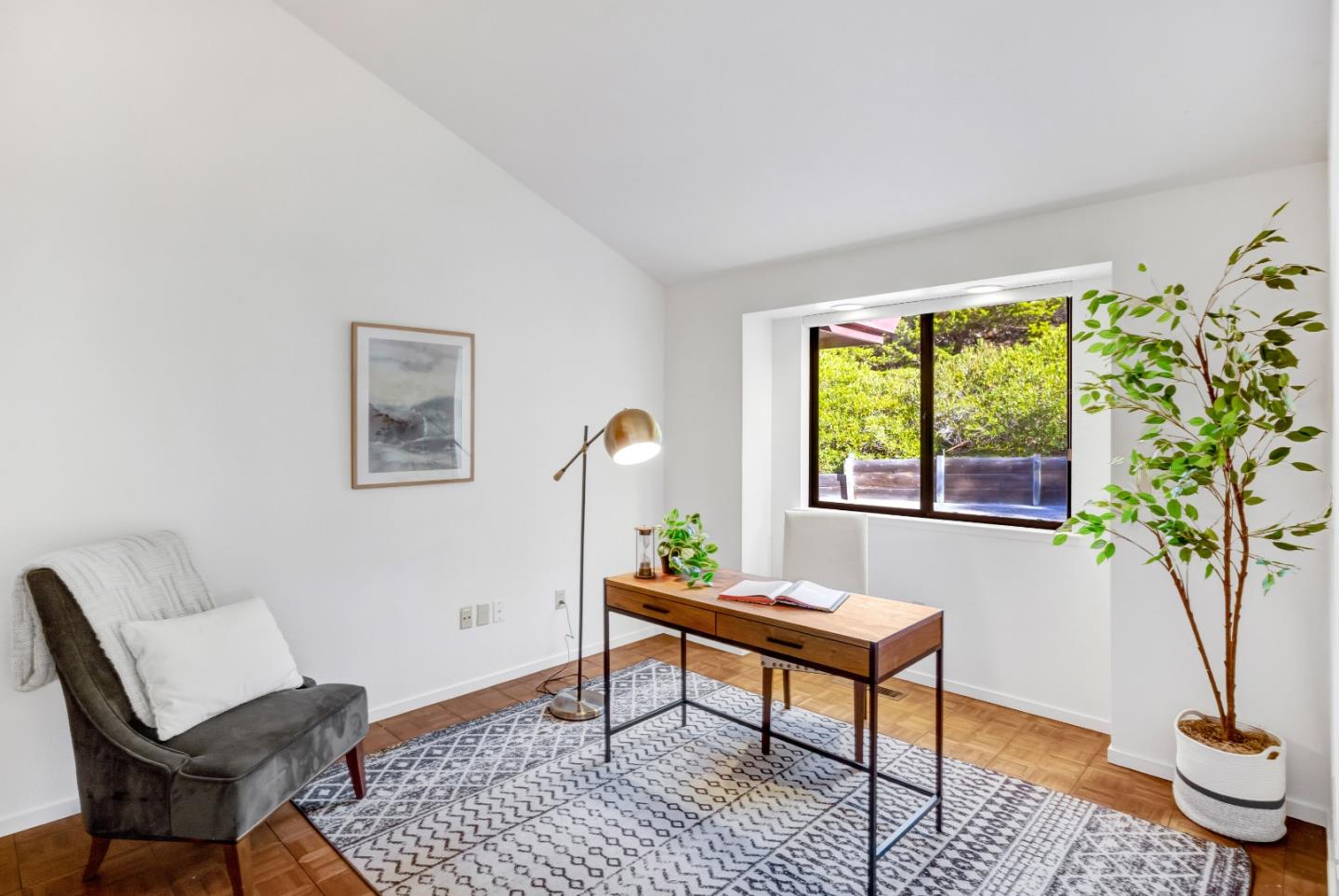 Detail Gallery Image 20 of 25 For 25460 Boots Rd, Monterey,  CA 93940 - 3 Beds | 2/1 Baths