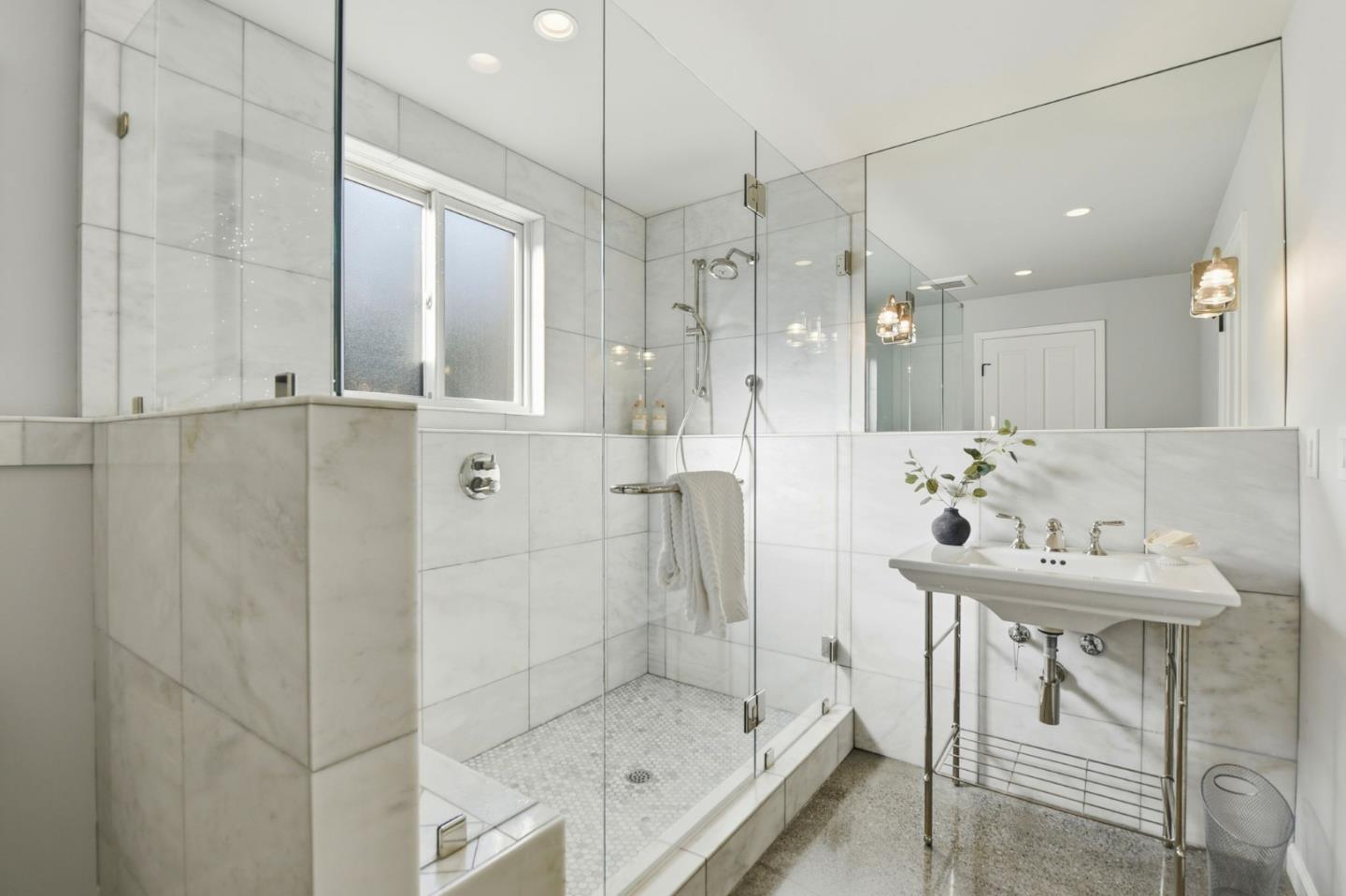 Detail Gallery Image 100 of 170 For 1085 Camino Ramon, San Jose,  CA 95125 - 6 Beds | 4/1 Baths