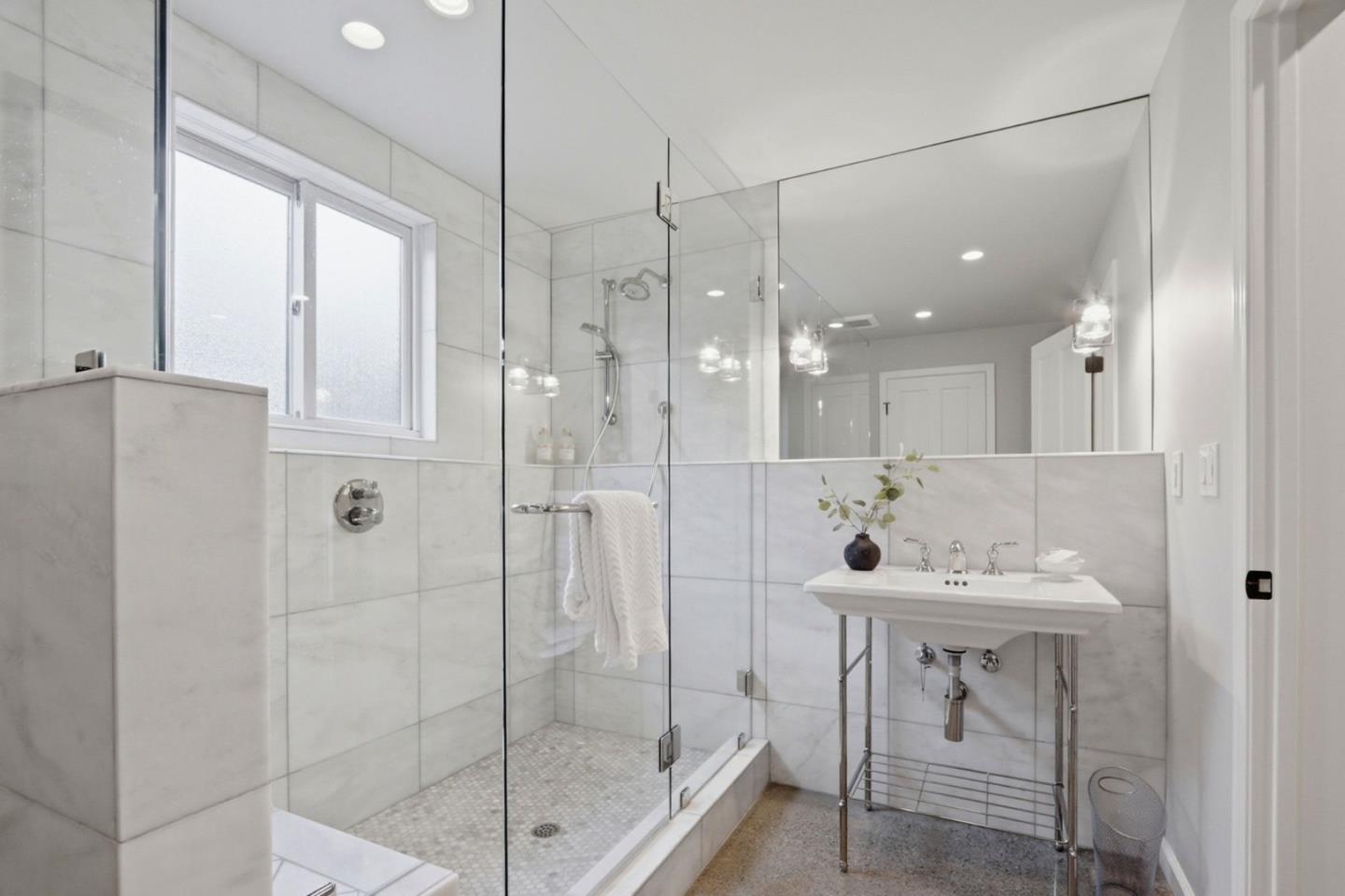 Detail Gallery Image 101 of 170 For 1085 Camino Ramon, San Jose,  CA 95125 - 6 Beds | 4/1 Baths