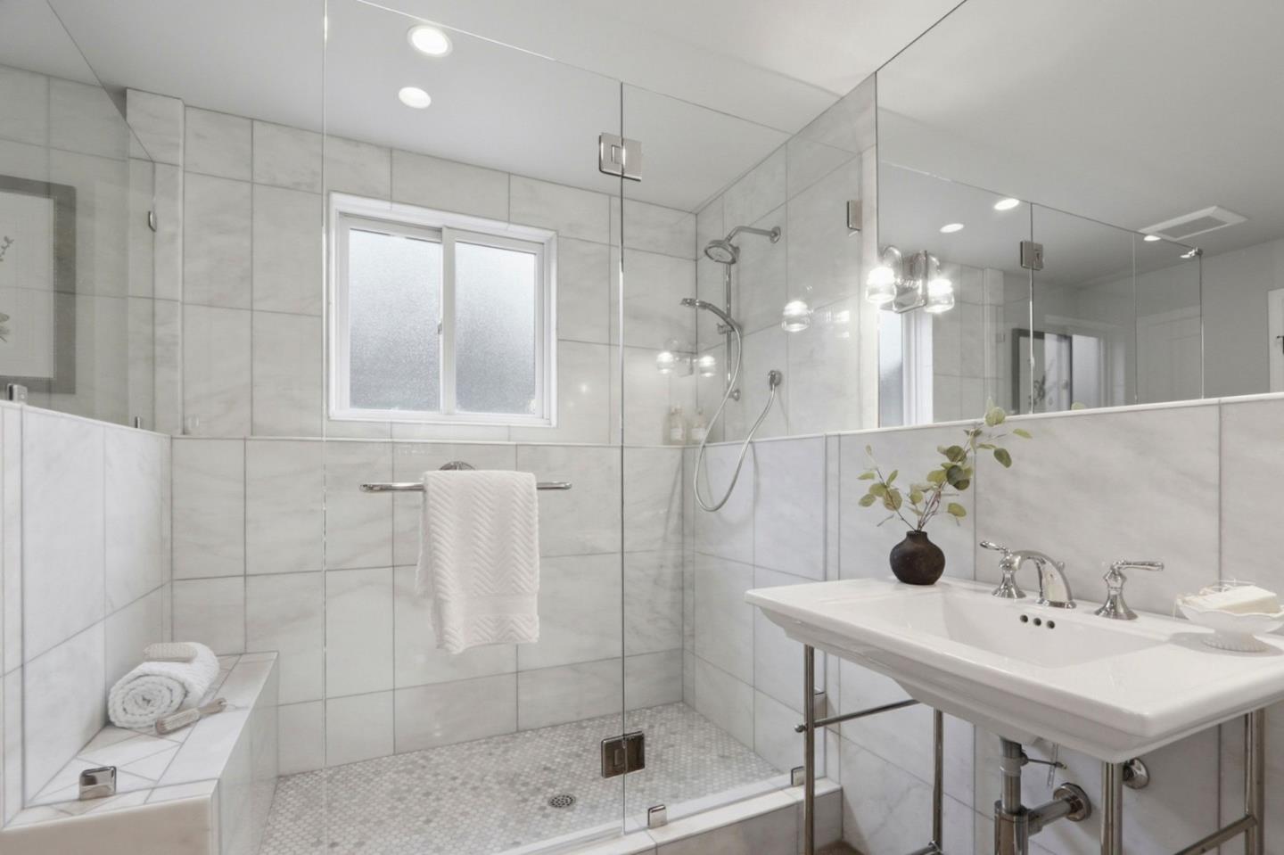 Detail Gallery Image 102 of 170 For 1085 Camino Ramon, San Jose,  CA 95125 - 6 Beds | 4/1 Baths