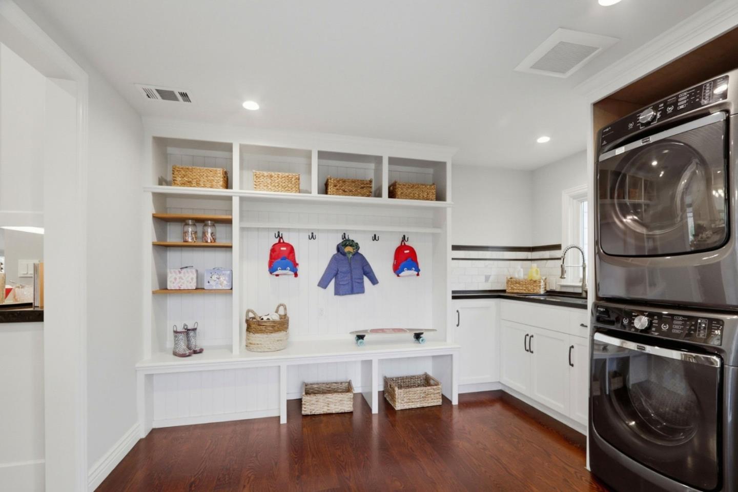 Detail Gallery Image 107 of 170 For 1085 Camino Ramon, San Jose,  CA 95125 - 6 Beds | 4/1 Baths