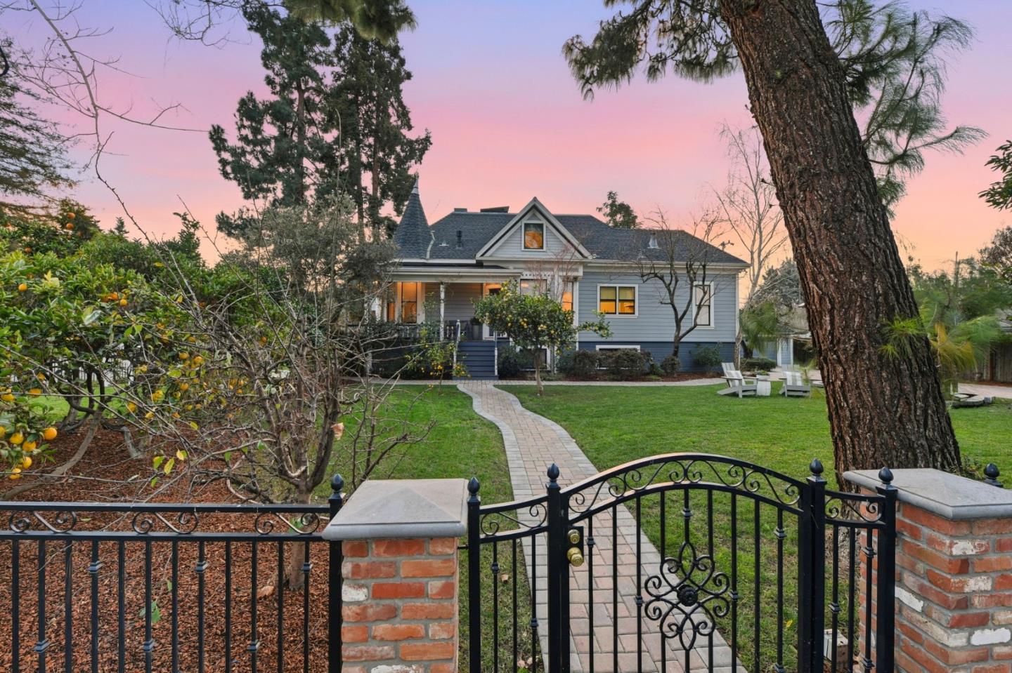 Detail Gallery Image 130 of 170 For 1085 Camino Ramon, San Jose,  CA 95125 - 6 Beds | 4/1 Baths