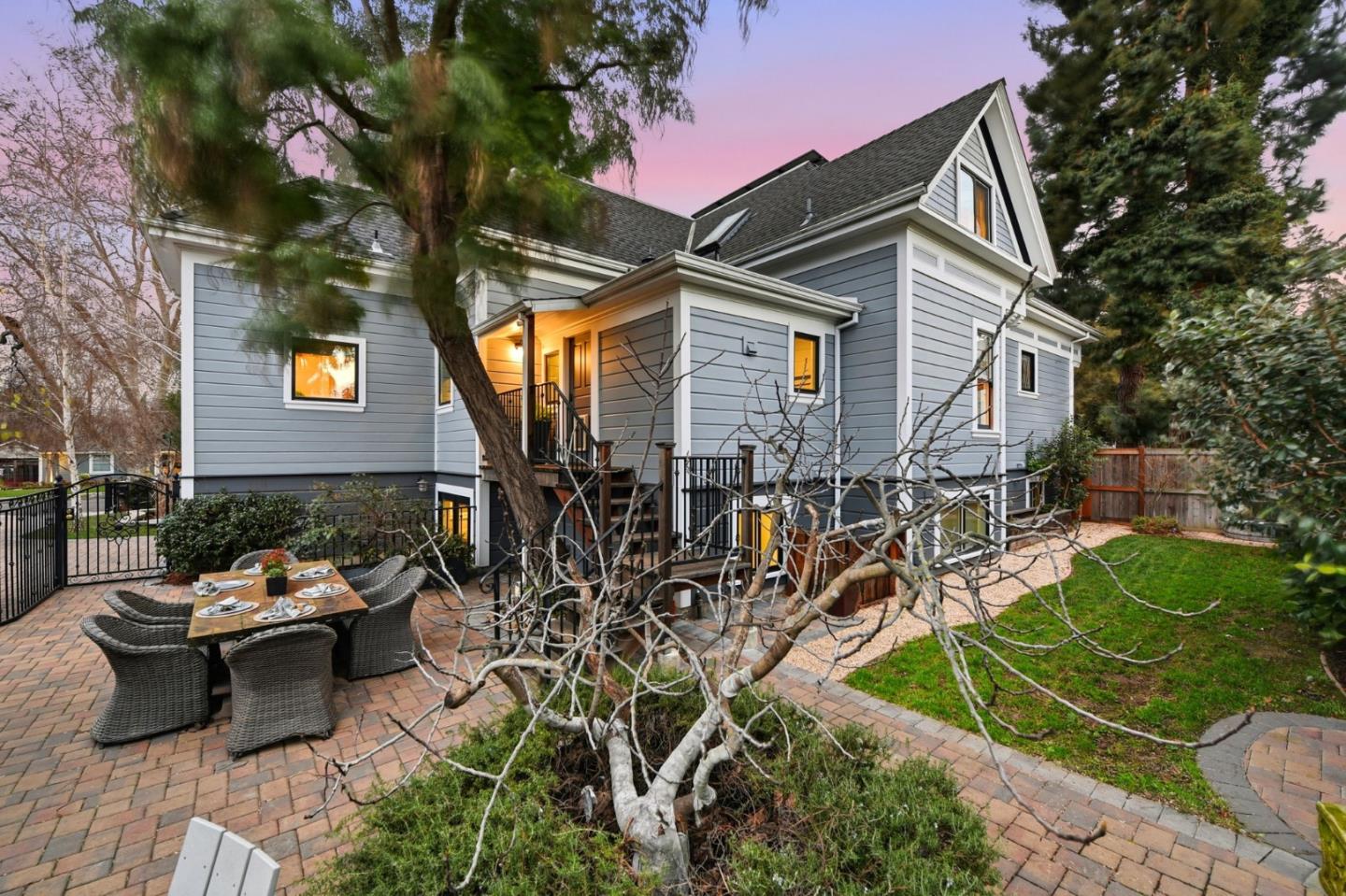 Detail Gallery Image 138 of 170 For 1085 Camino Ramon, San Jose,  CA 95125 - 6 Beds | 4/1 Baths