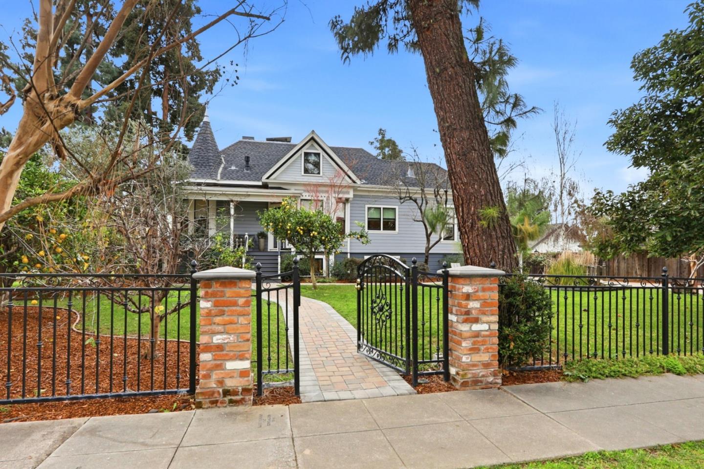 Detail Gallery Image 141 of 170 For 1085 Camino Ramon, San Jose,  CA 95125 - 6 Beds | 4/1 Baths