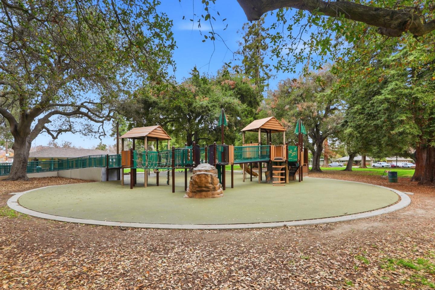 Detail Gallery Image 163 of 170 For 1085 Camino Ramon, San Jose,  CA 95125 - 6 Beds | 4/1 Baths