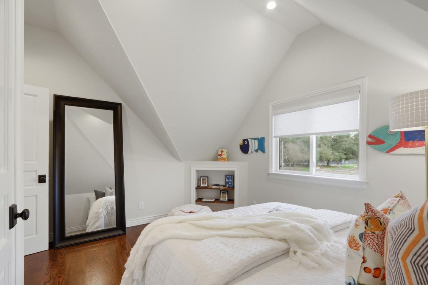 Detail Gallery Image 73 of 170 For 1085 Camino Ramon, San Jose,  CA 95125 - 6 Beds | 4/1 Baths