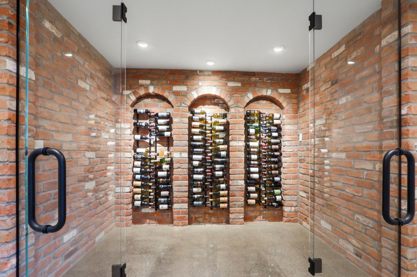 Detail Gallery Image 94 of 170 For 1085 Camino Ramon, San Jose,  CA 95125 - 6 Beds | 4/1 Baths