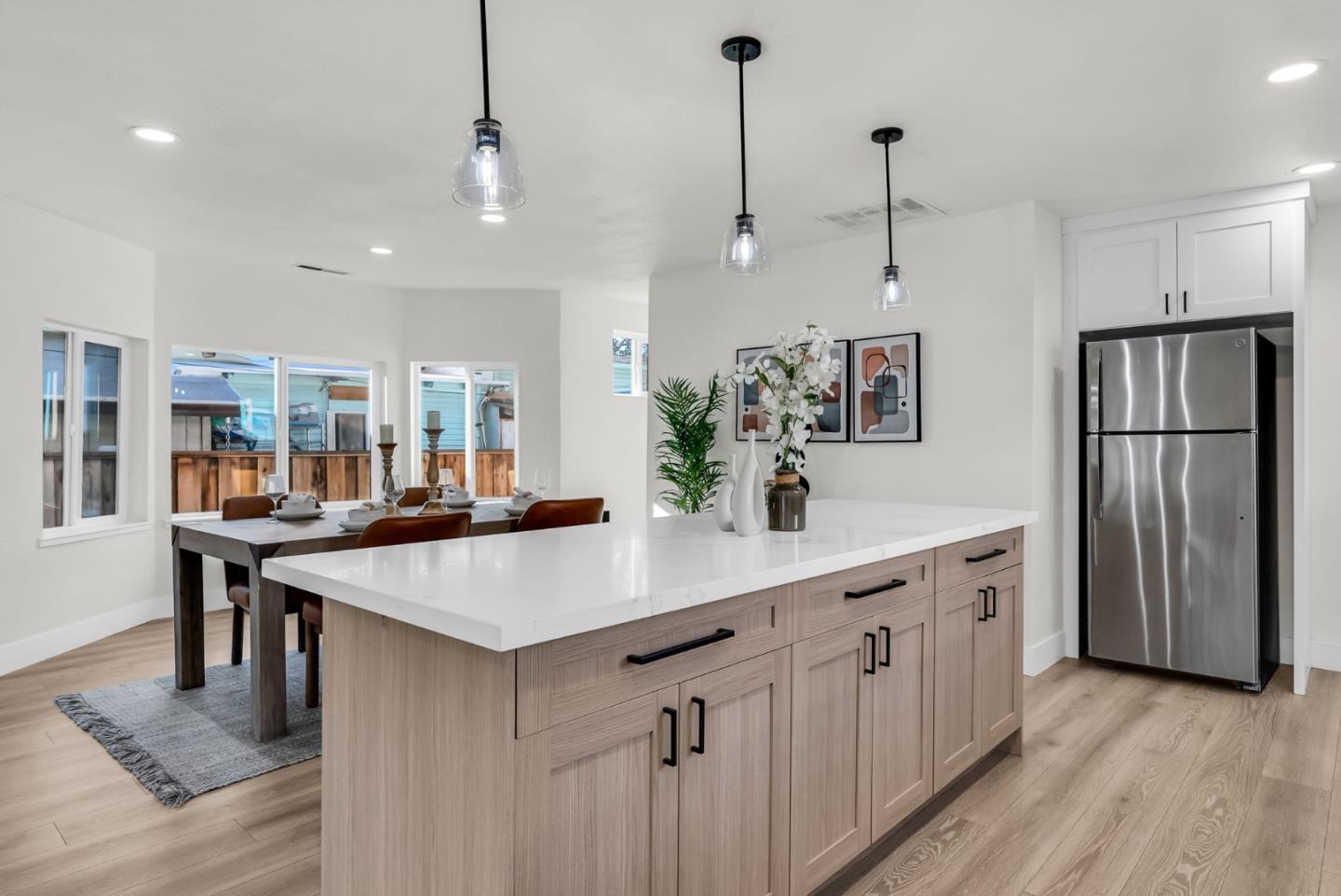 Detail Gallery Image 21 of 62 For 1539 E San Fernando St, San Jose,  CA 95116 - 3 Beds | 3 Baths