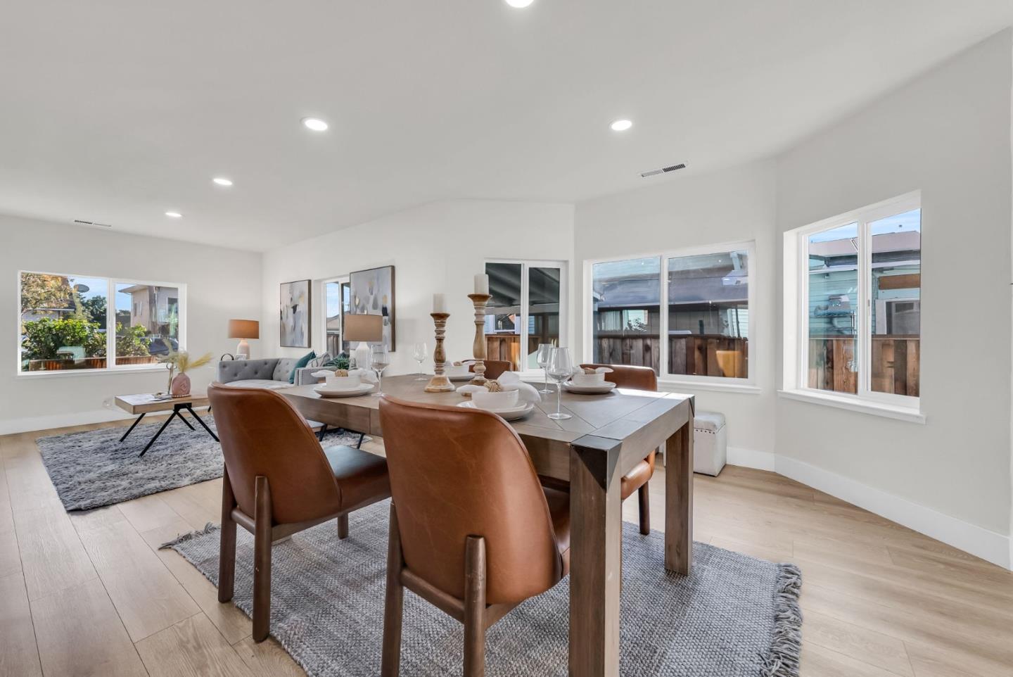 Detail Gallery Image 25 of 62 For 1539 E San Fernando St, San Jose,  CA 95116 - 3 Beds | 3 Baths