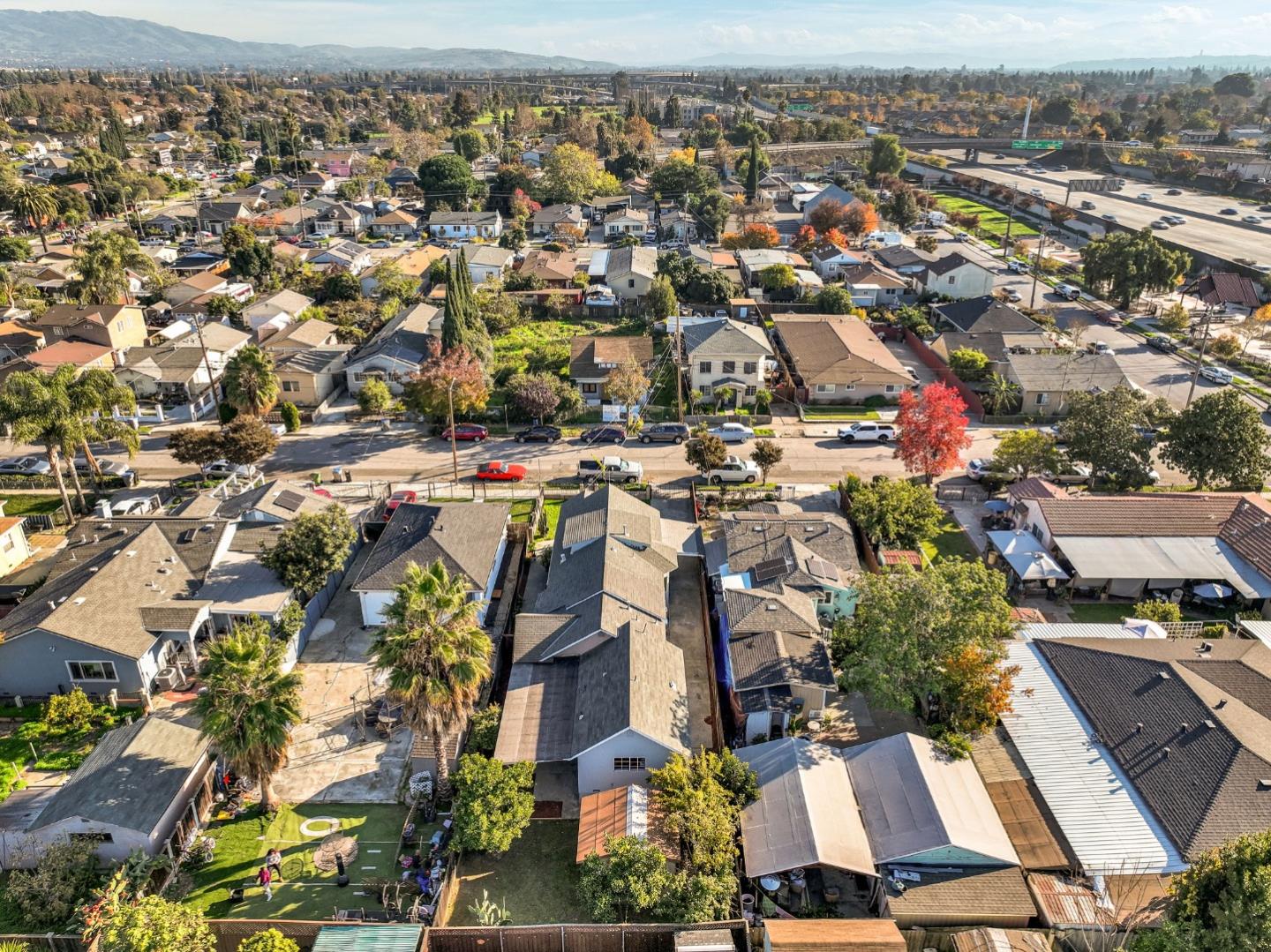 Detail Gallery Image 58 of 62 For 1539 E San Fernando St, San Jose,  CA 95116 - 3 Beds | 3 Baths