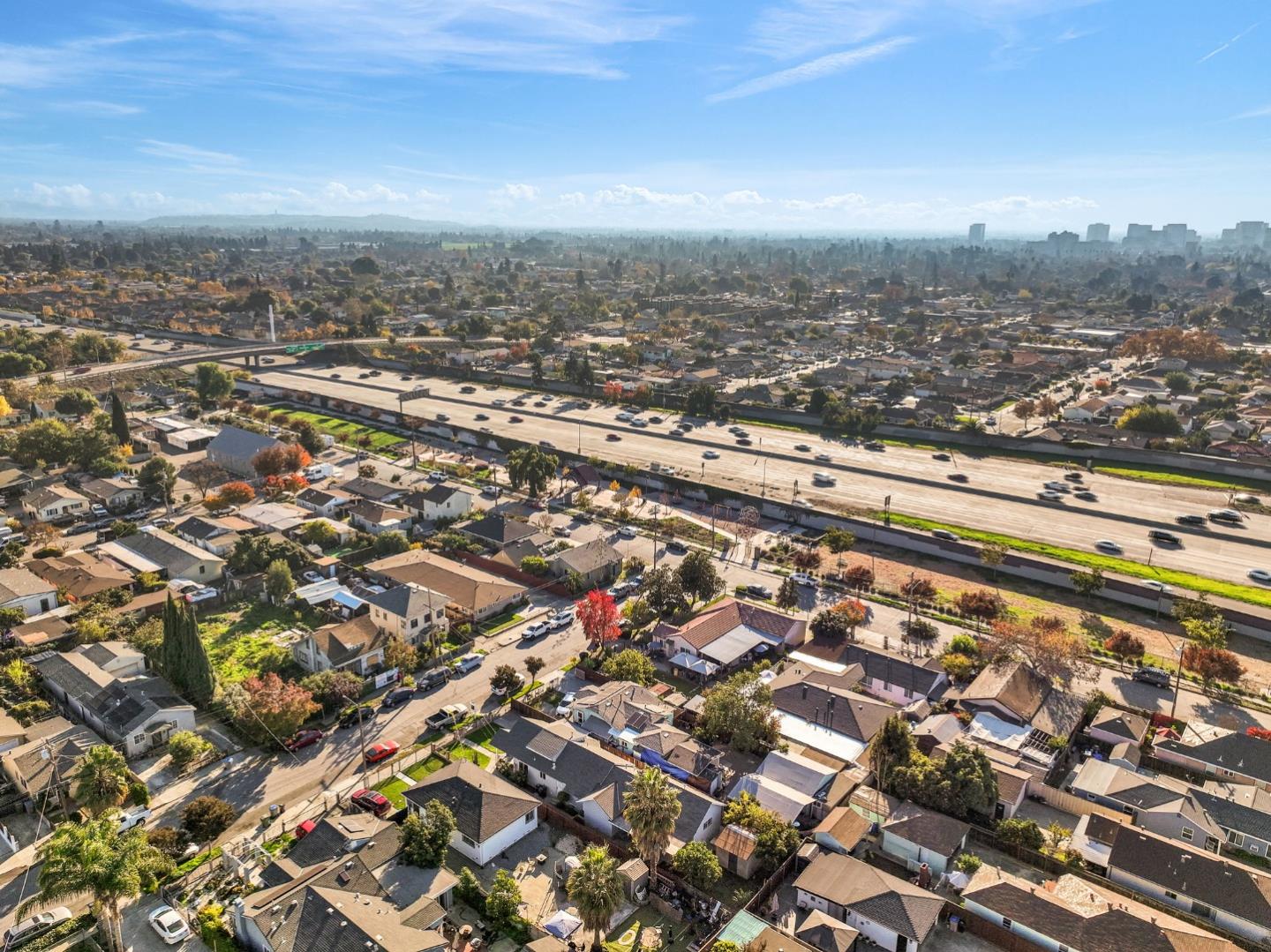 Detail Gallery Image 66 of 69 For 1539 E San Fernando St, San Jose,  CA 95116 - 3 Beds | 3 Baths