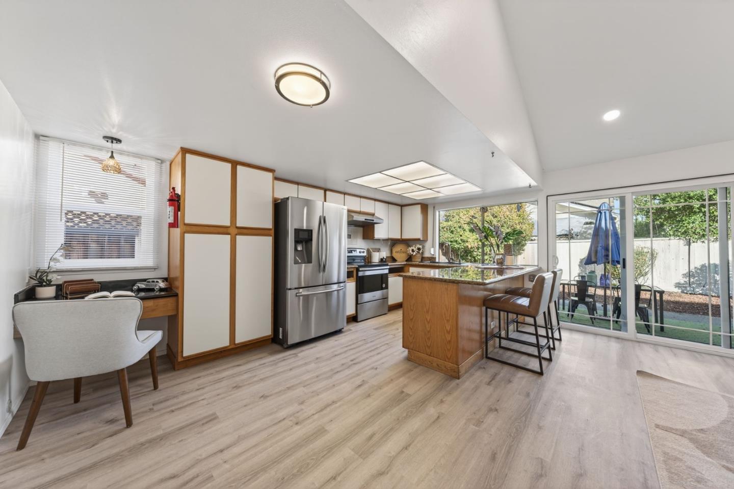 Detail Gallery Image 10 of 30 For 4464 Bald Eagle Way, San Jose,  CA 95118 - 4 Beds | 2 Baths