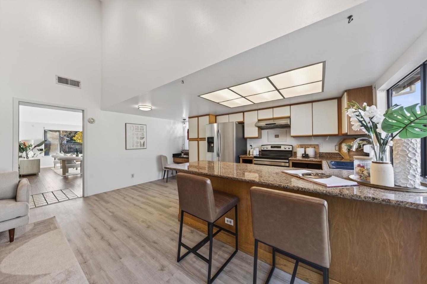 Detail Gallery Image 11 of 30 For 4464 Bald Eagle Way, San Jose,  CA 95118 - 4 Beds | 2 Baths