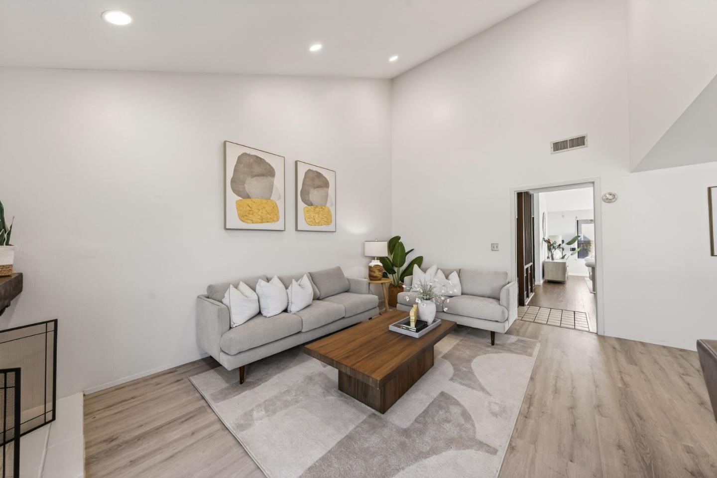 Detail Gallery Image 9 of 30 For 4464 Bald Eagle Way, San Jose,  CA 95118 - 4 Beds | 2 Baths