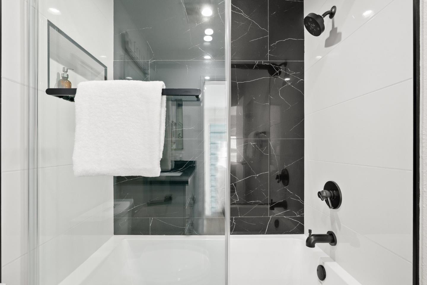 Detail Gallery Image 43 of 54 For 430 Galleria Dr #4,  San Jose,  CA 95134 - 3 Beds | 3 Baths