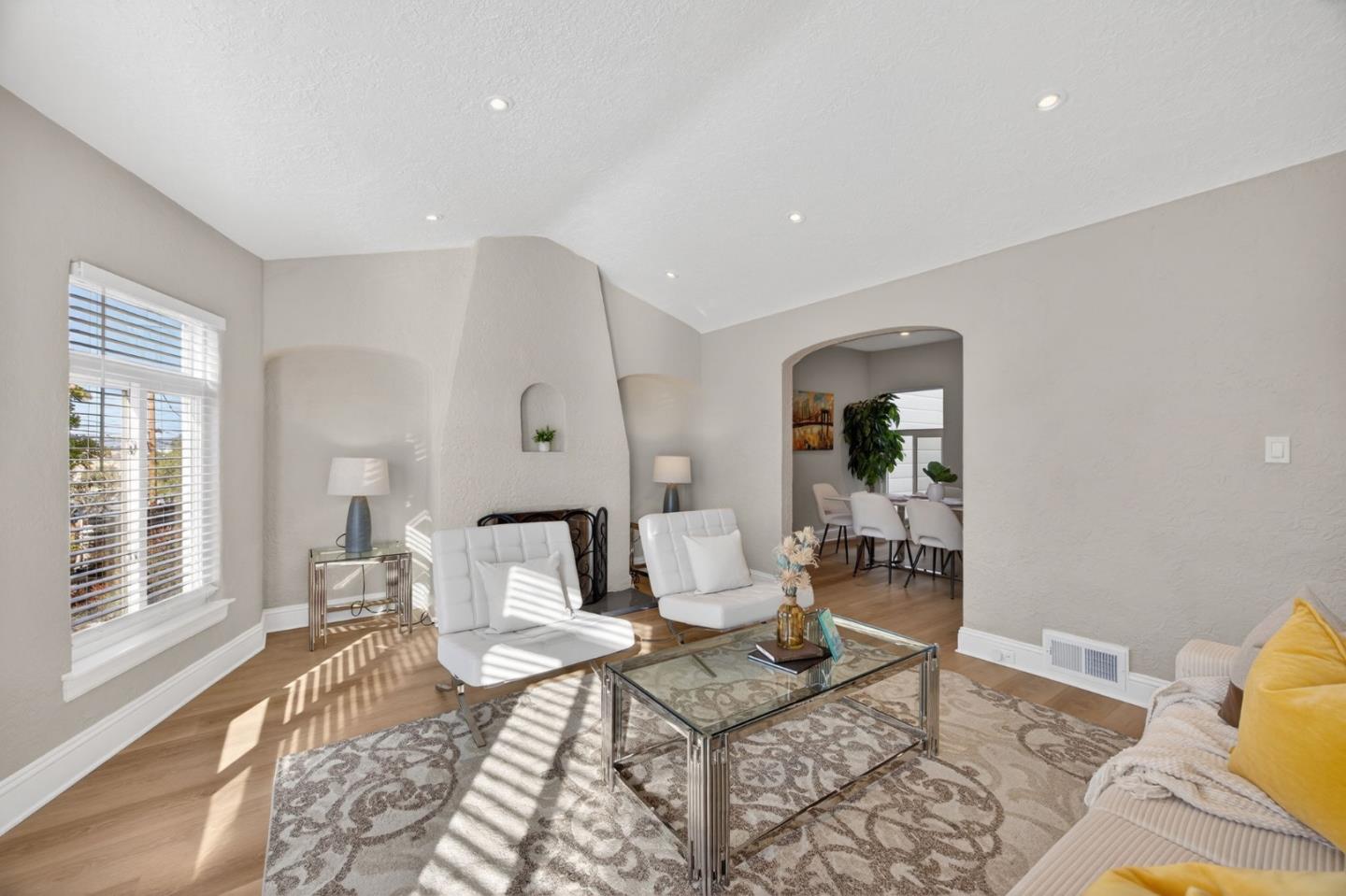 Detail Gallery Image 15 of 57 For 1758 27th Ave, San Francisco,  CA 94122 - 4 Beds | 2/1 Baths