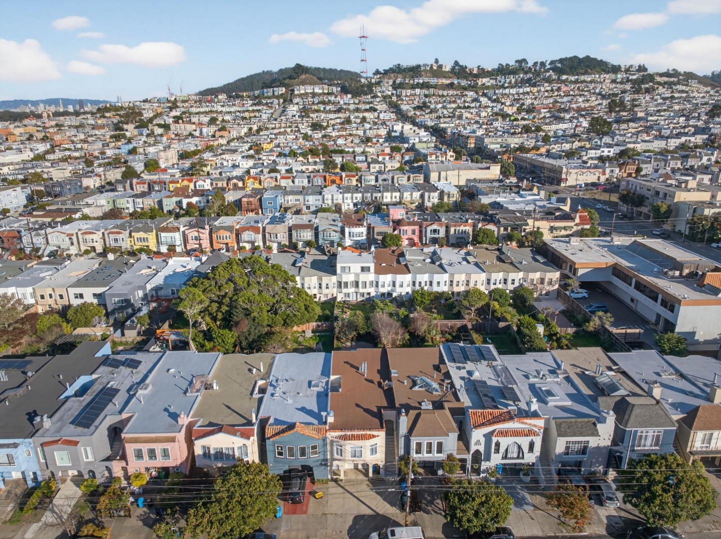 Detail Gallery Image 5 of 57 For 1758 27th Ave, San Francisco,  CA 94122 - 4 Beds | 2/1 Baths
