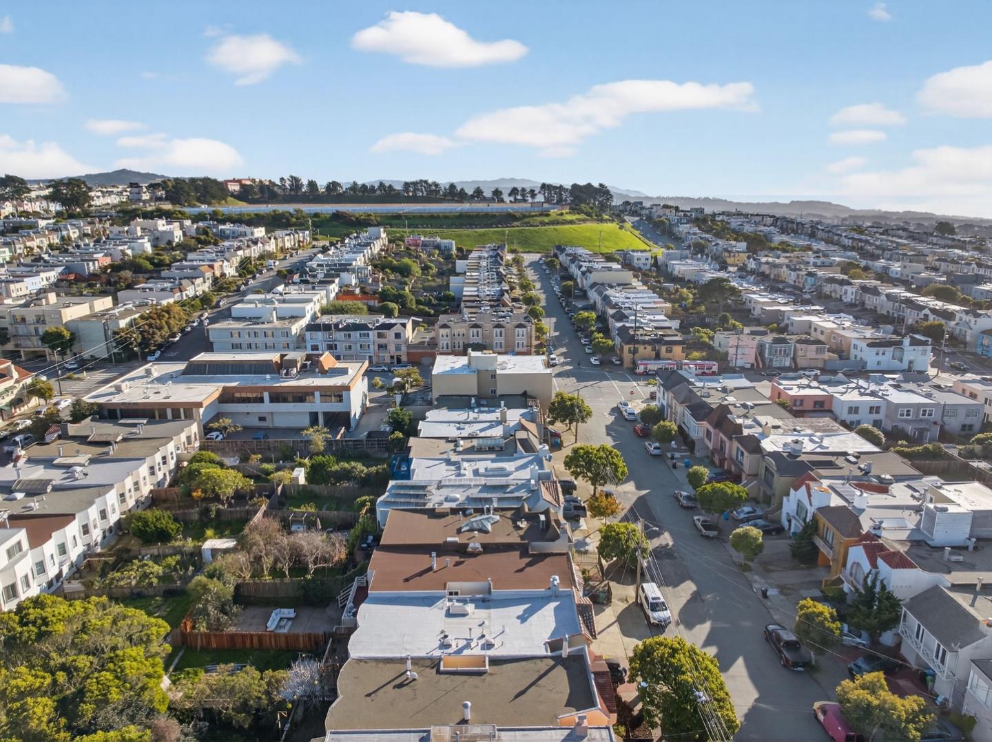 Detail Gallery Image 7 of 57 For 1758 27th Ave, San Francisco,  CA 94122 - 4 Beds | 2/1 Baths